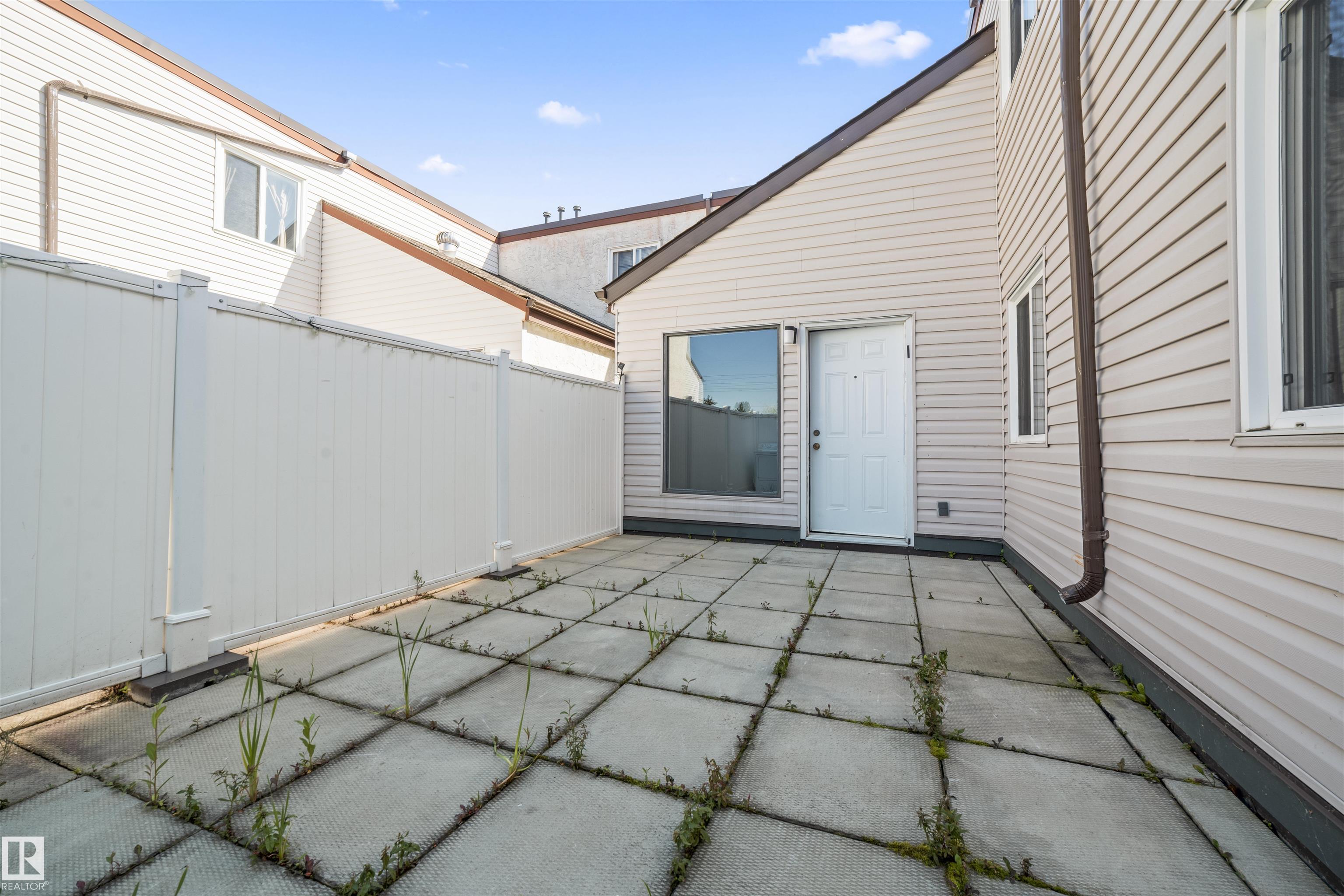 Photo 8 at 255 Lancaster Terrace NW, Dunluce, Edmonton