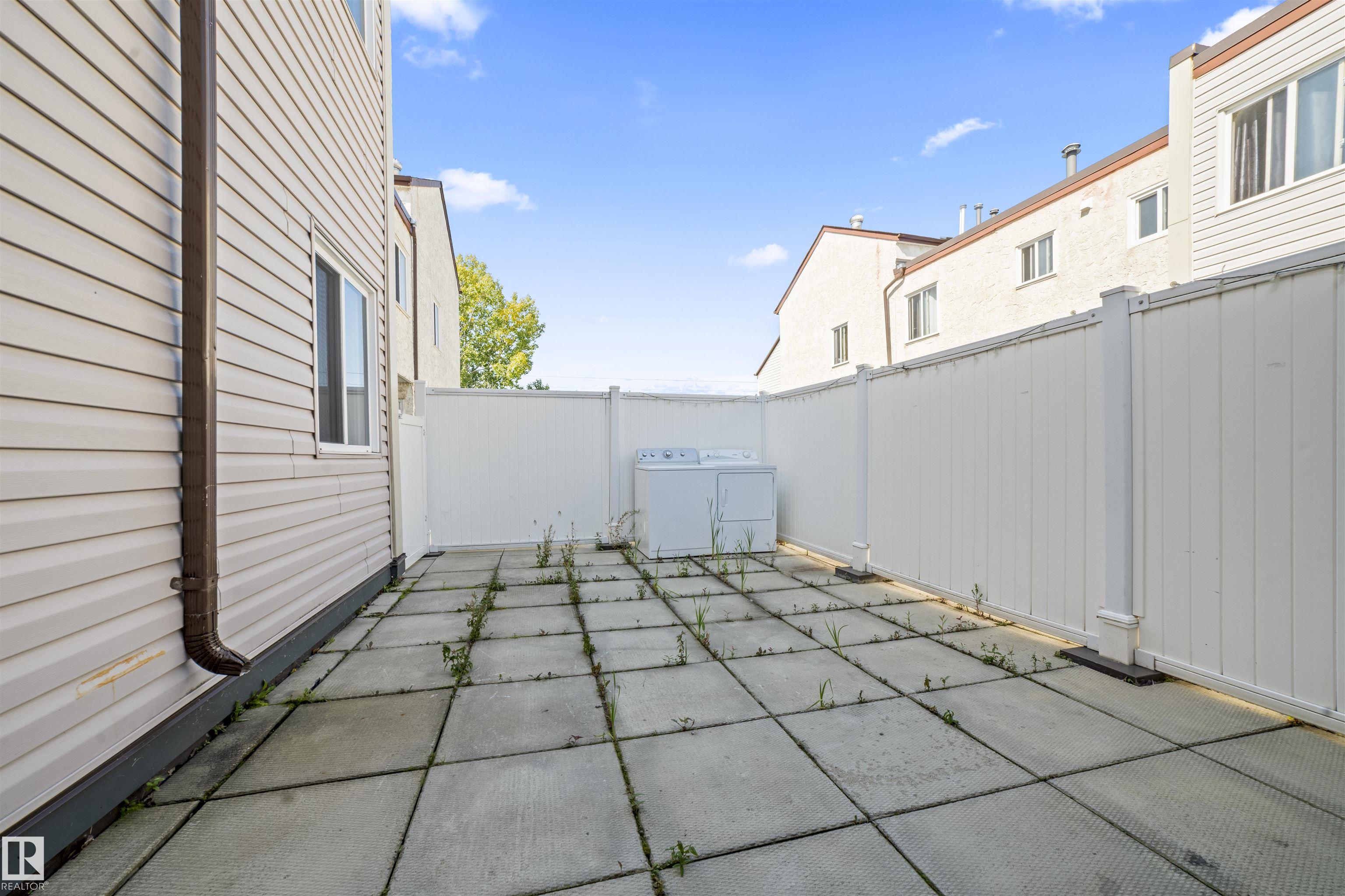 Photo 9 at 255 Lancaster Terrace NW, Dunluce, Edmonton