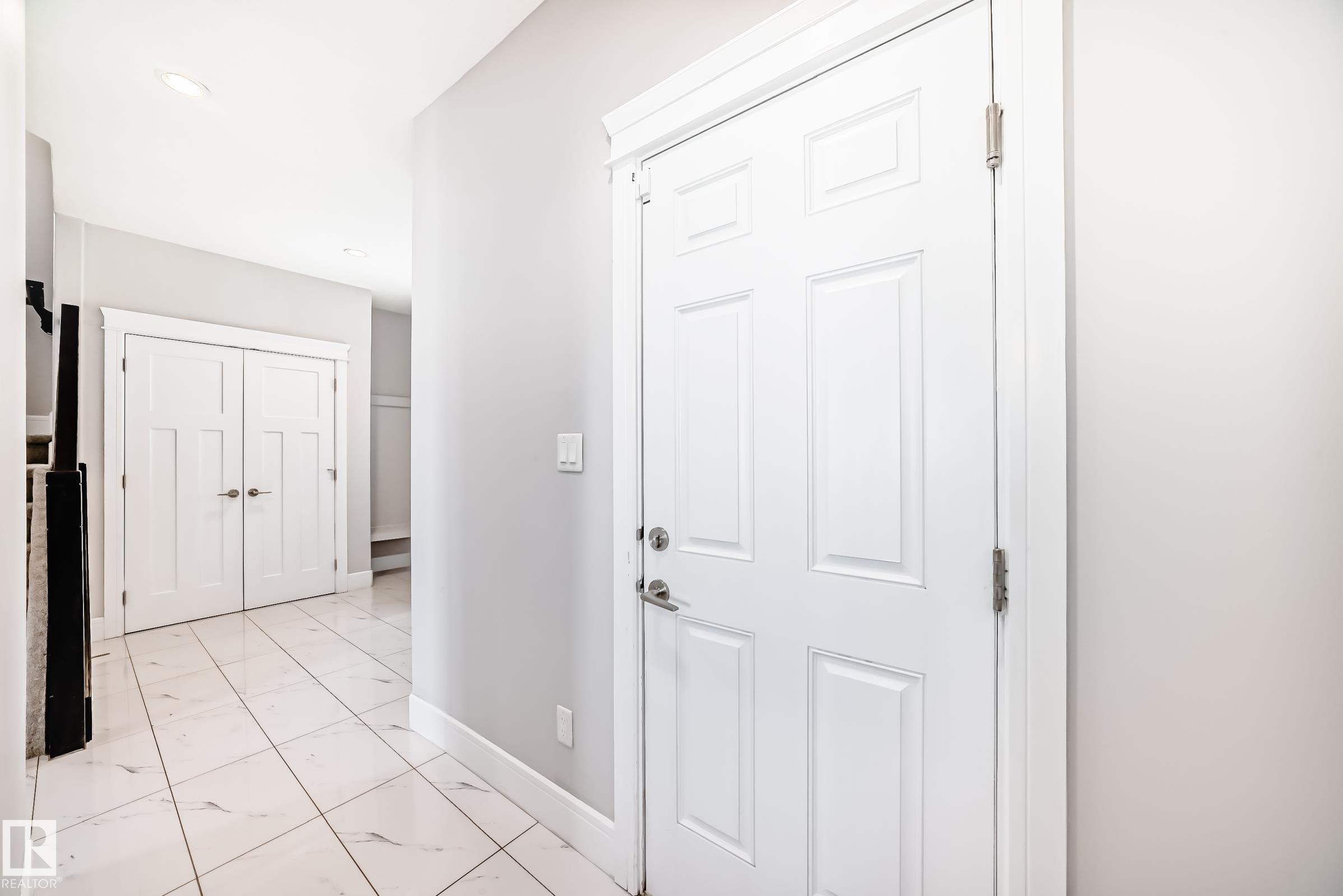 Photo 5 at 8579 Cushing Place SW, Chappelle Area, Edmonton