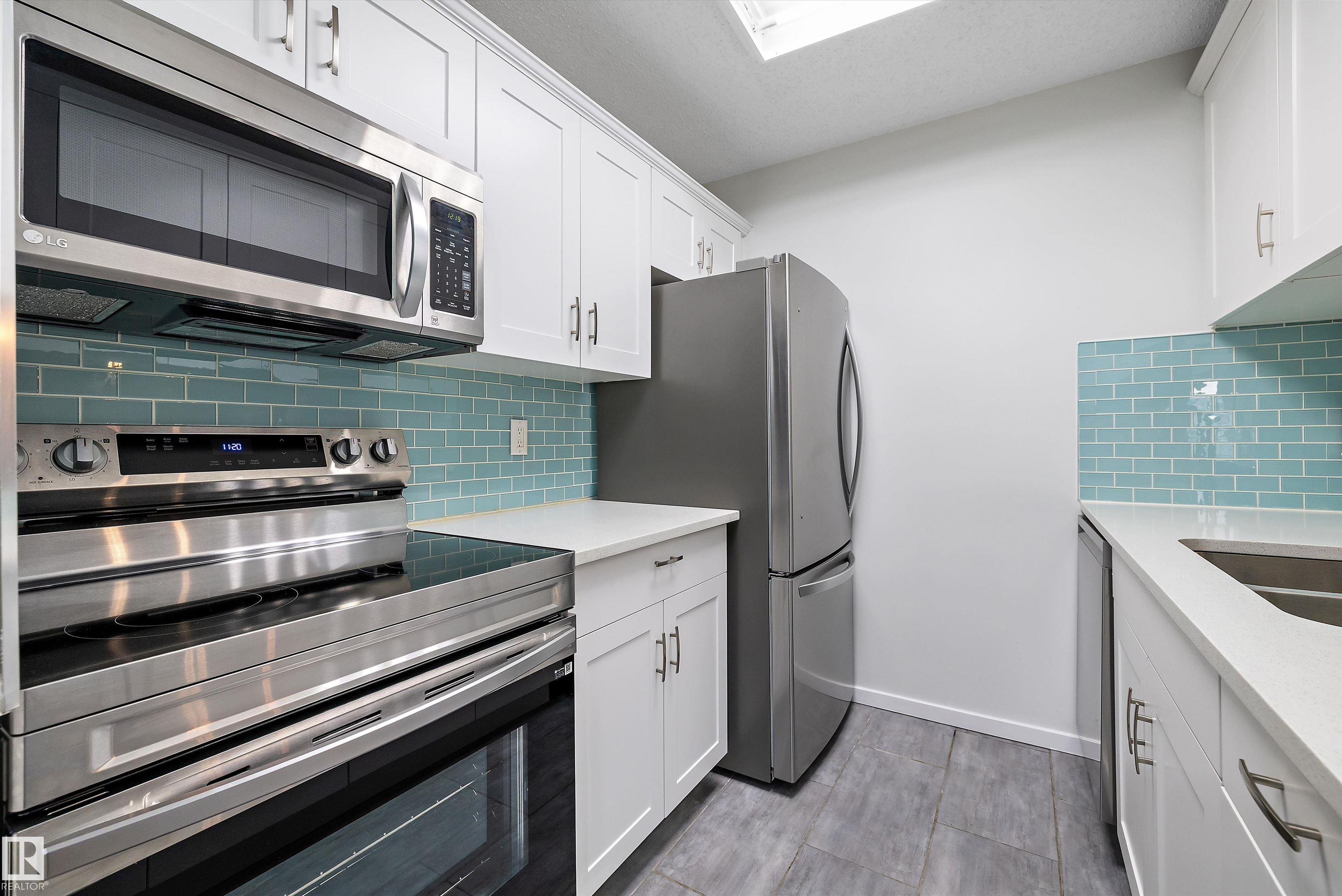 422 - 6720 158 Avenue NW, Ozerna, Edmonton photo number 2