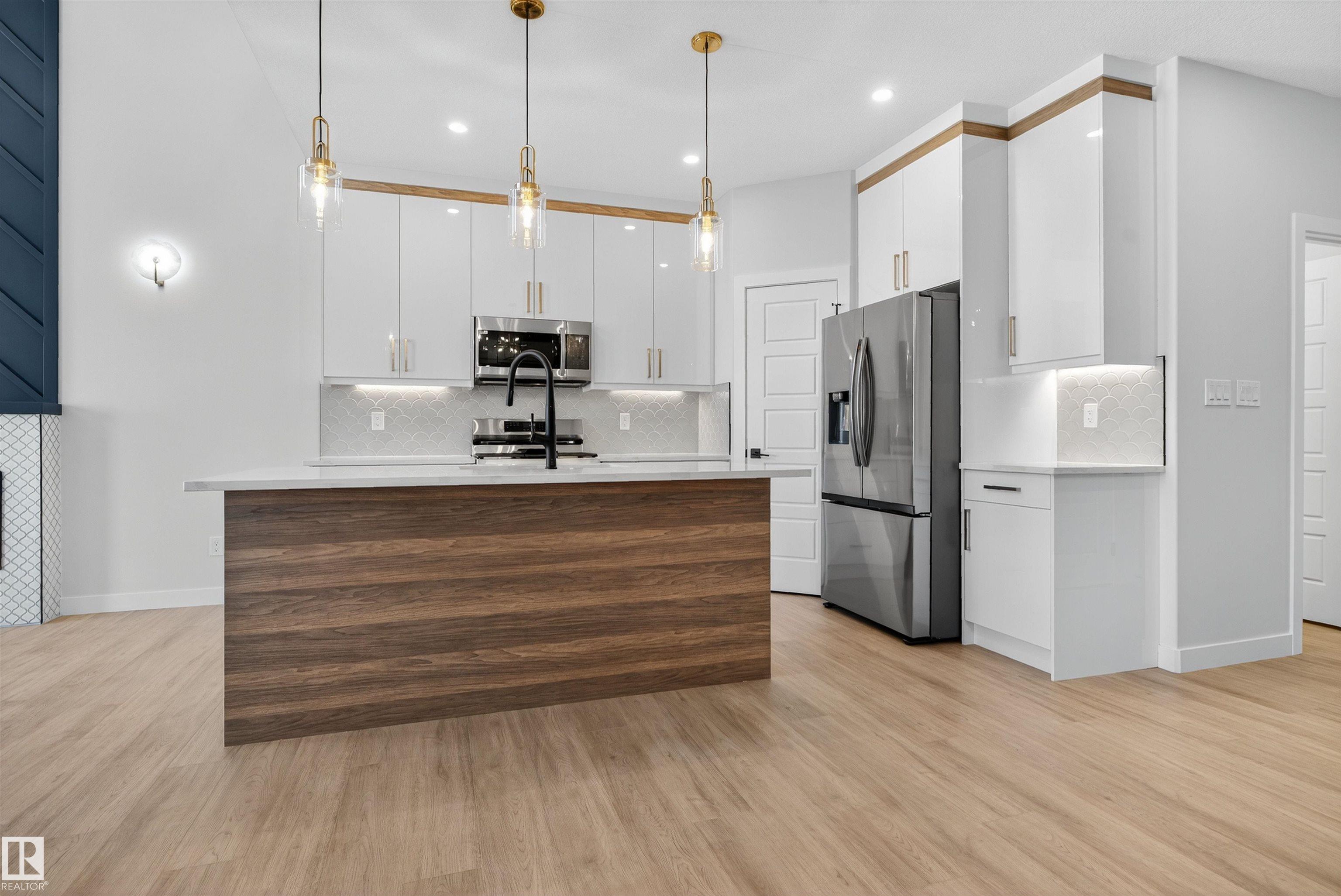 Photo 4 at 17 Hull Wynd, Hilldowns, Spruce Grove