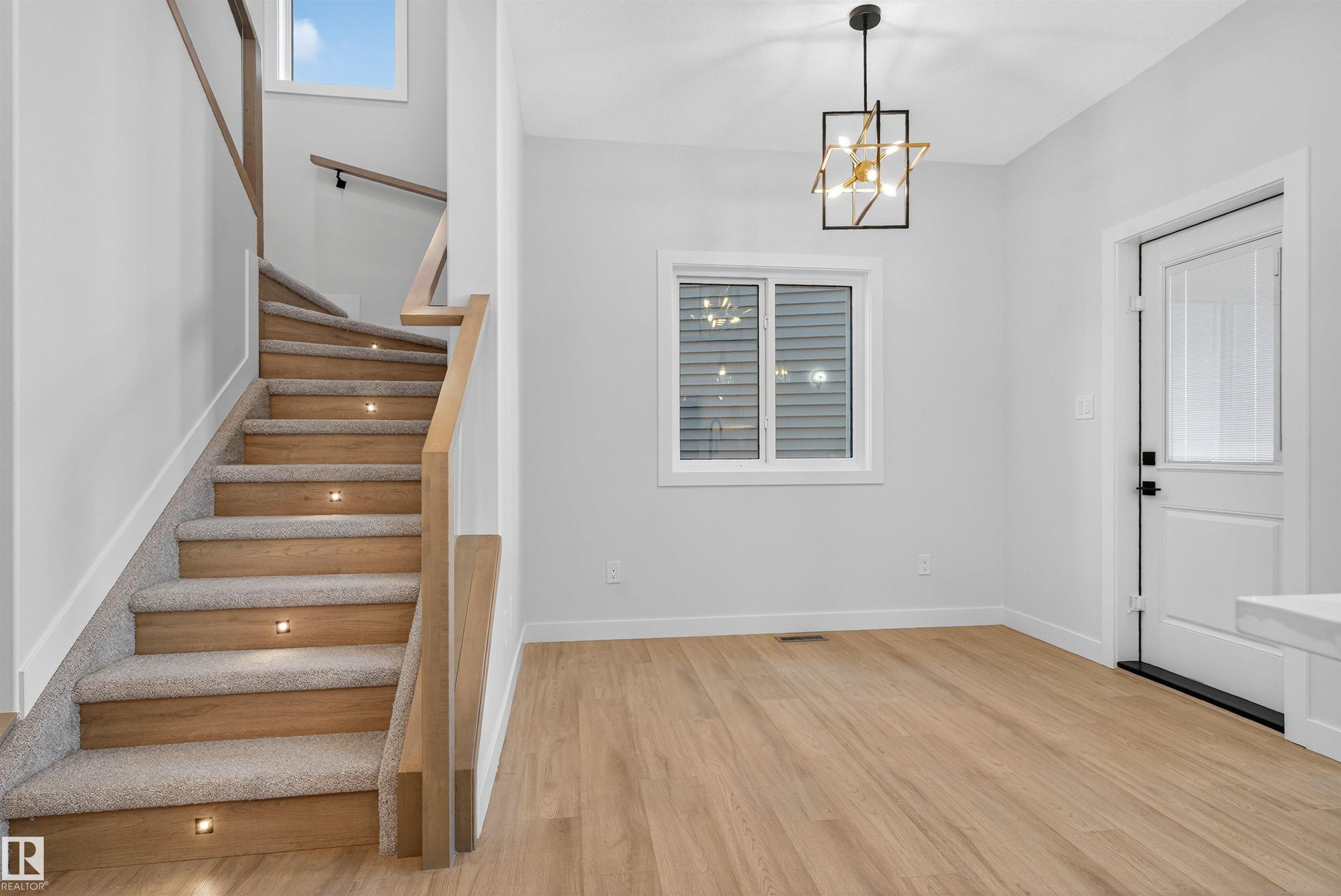 Photo 8 at 17 Hull Wynd, Hilldowns, Spruce Grove