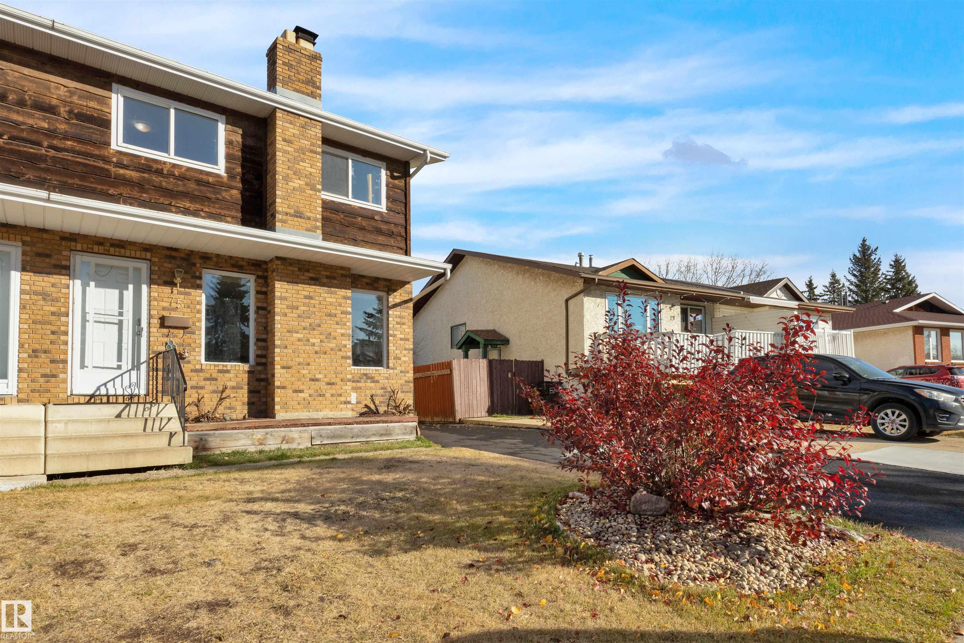 Photo 2 at 75 Grand Meadow Crescent NW, Greenview, Edmonton
