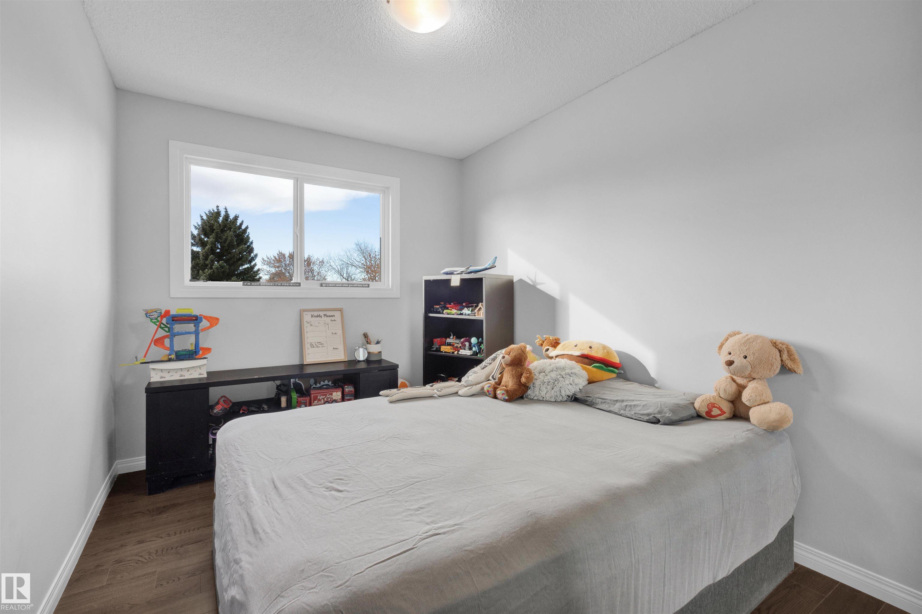 Photo 19 at 75 Grand Meadow Crescent NW, Greenview, Edmonton