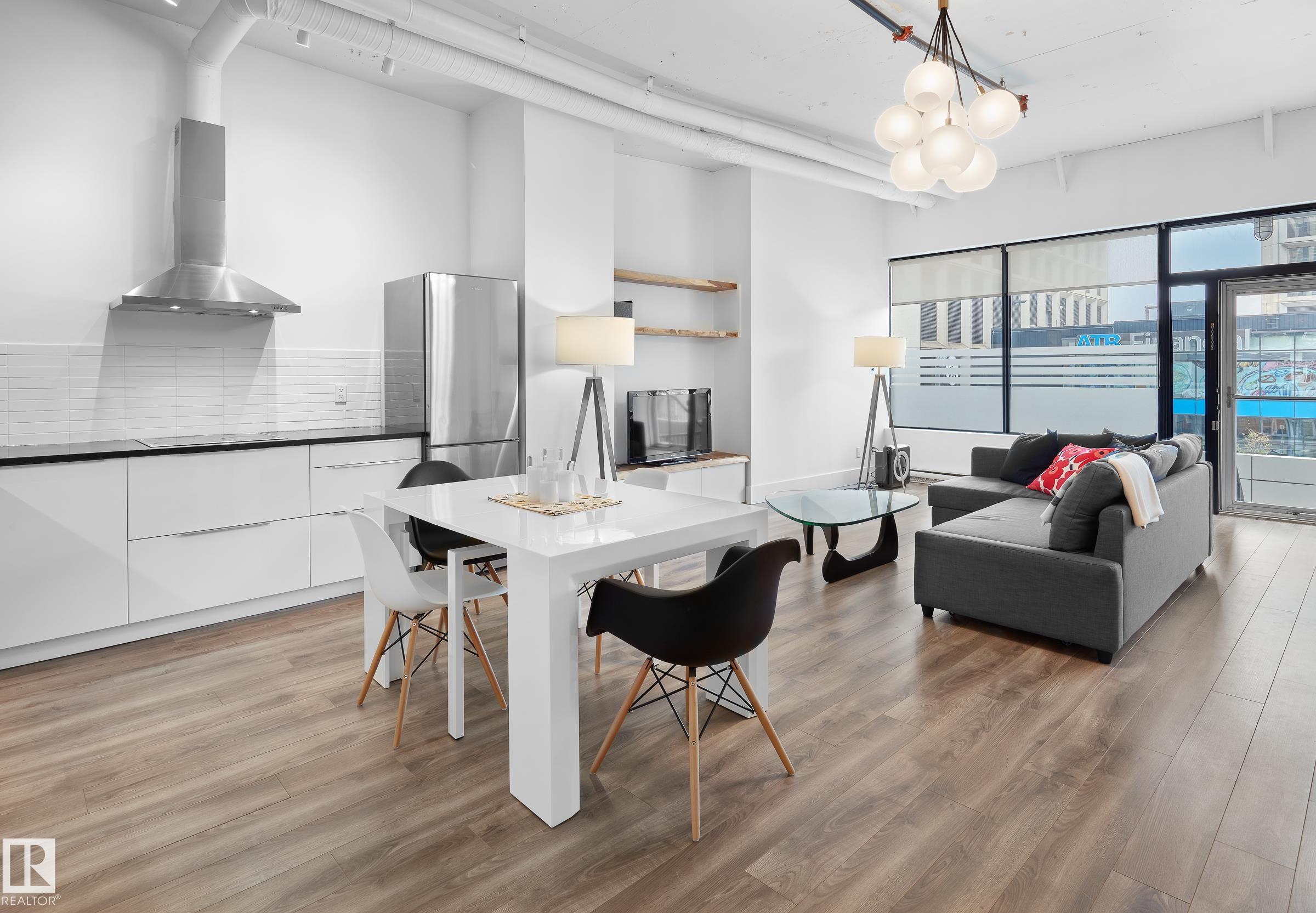 210 - 10024 Jasper Avenue NW, Downtown, Edmonton photo number 2