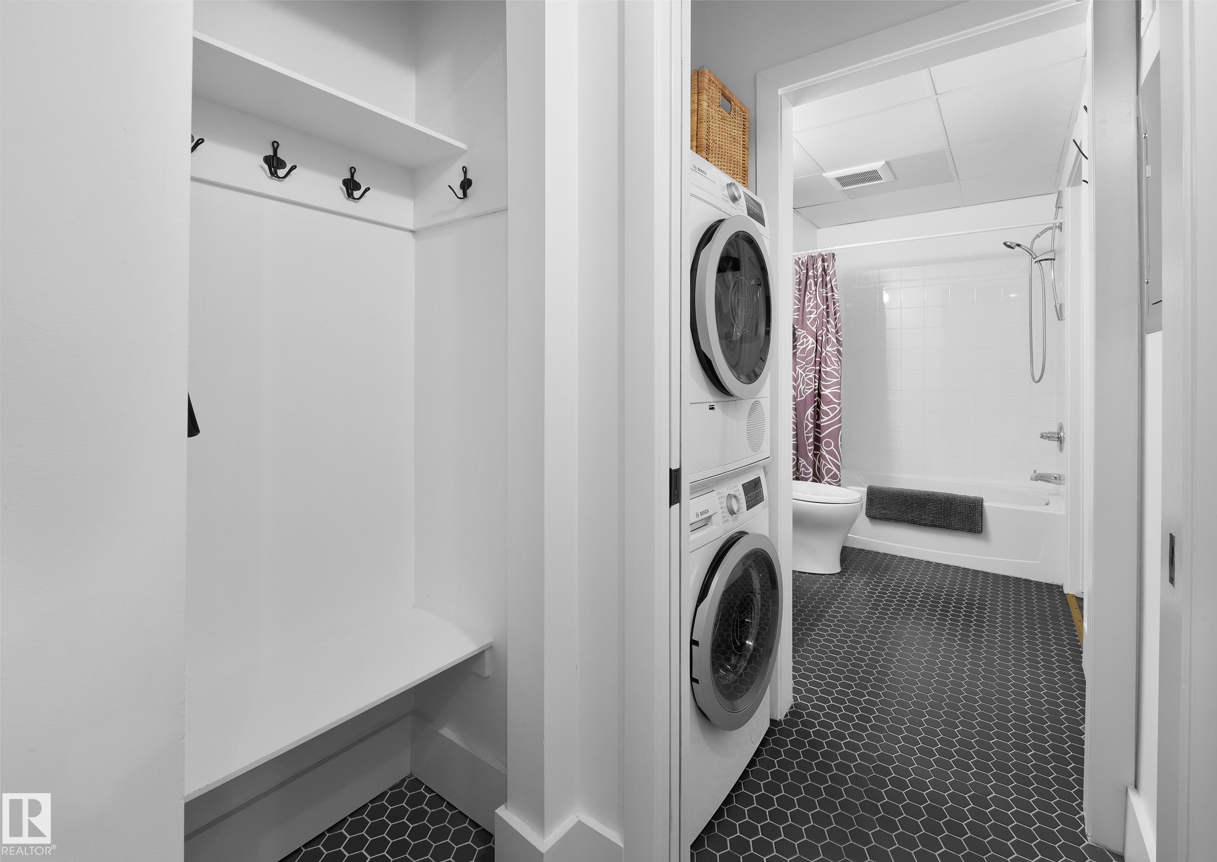 Photo 16 at 210 - 10024 Jasper Avenue NW, Downtown, Edmonton