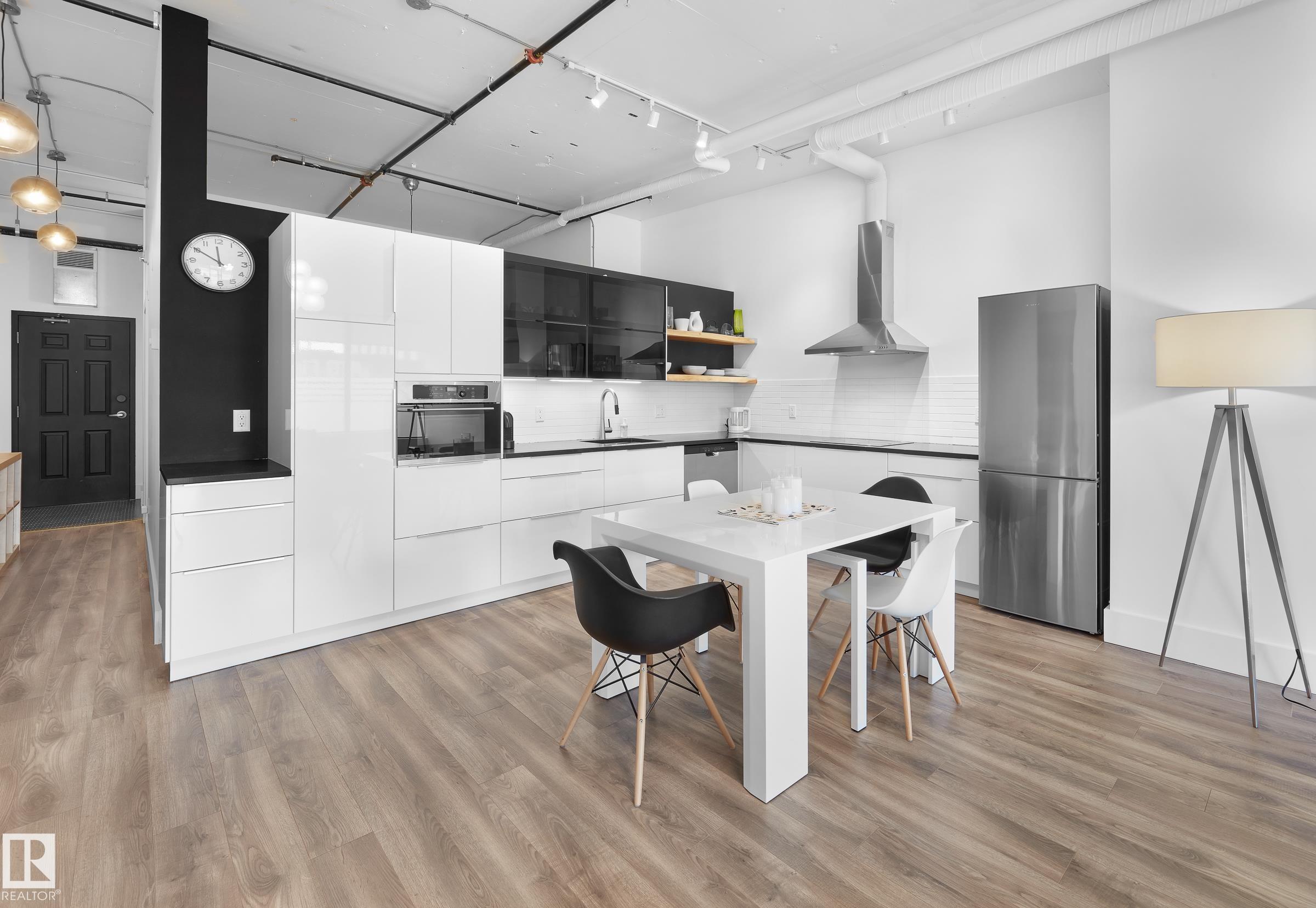 Photo 4 at 210 - 10024 Jasper Avenue NW, Downtown, Edmonton