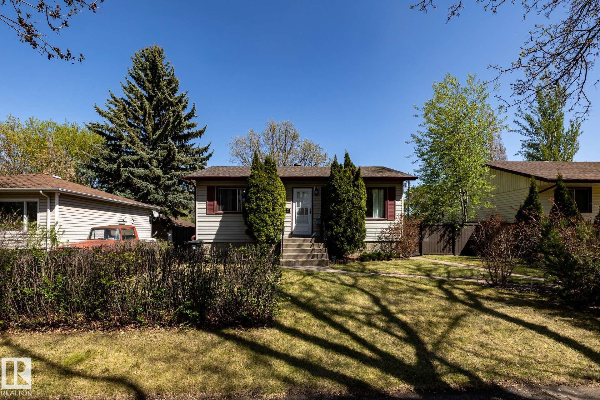 12121 39 Street NW, Beacon Heights, Edmonton photo number 2