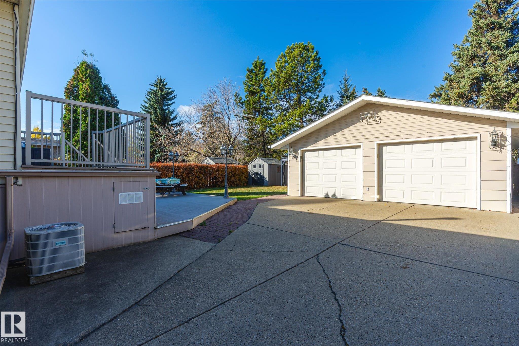 Photo 6 at 23 Annette Crescent, Akinsdale, St. Albert