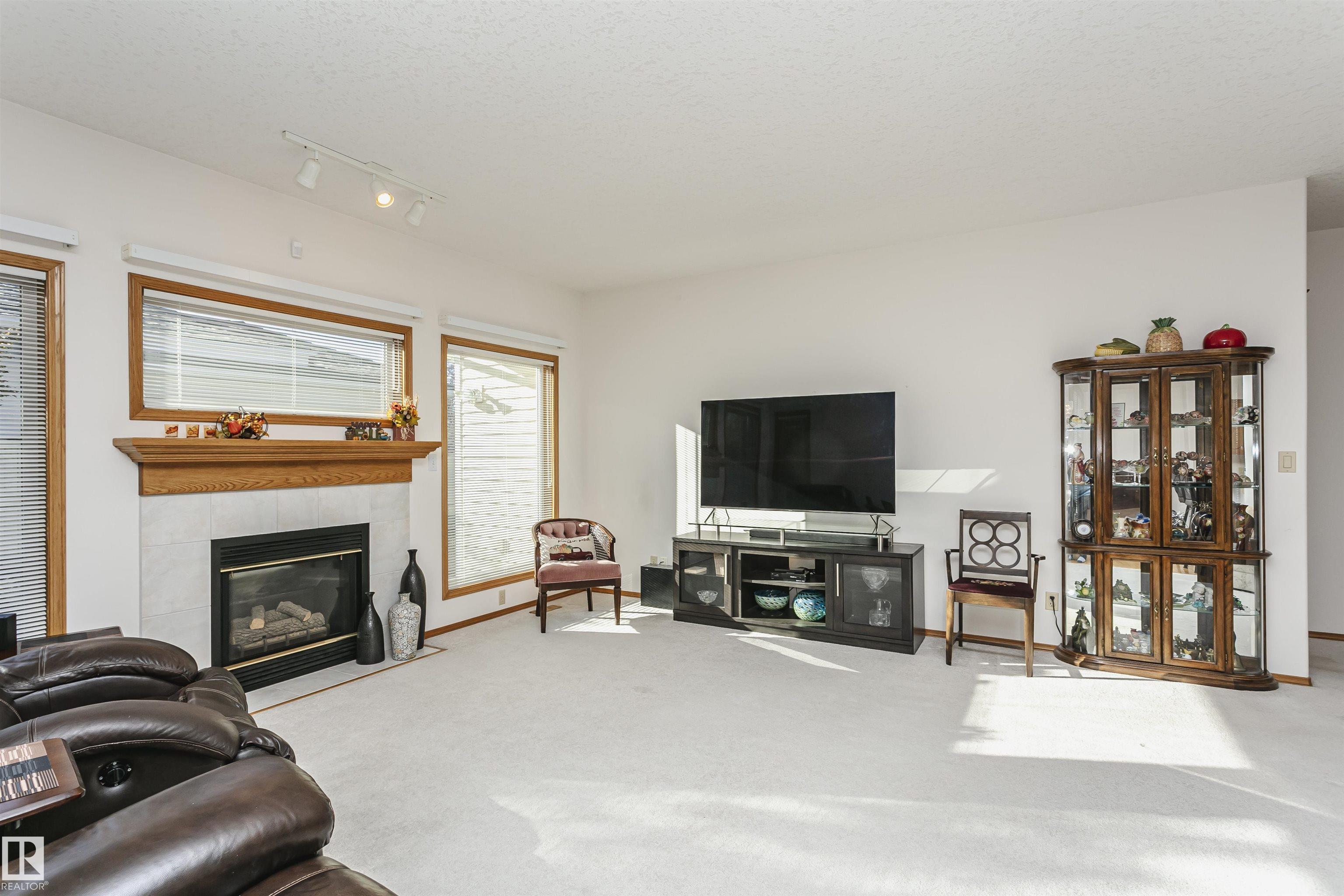 Photo 9 at 121 Regal, The Ridge, Sherwood Park