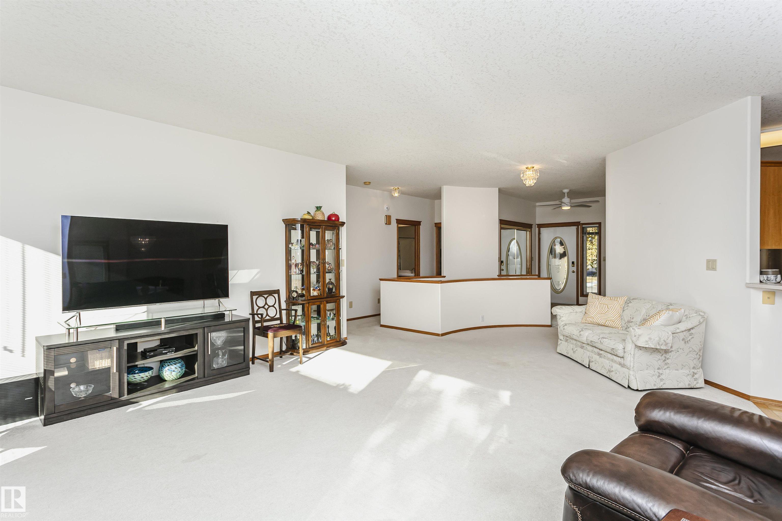 Photo 10 at 121 Regal, The Ridge, Sherwood Park