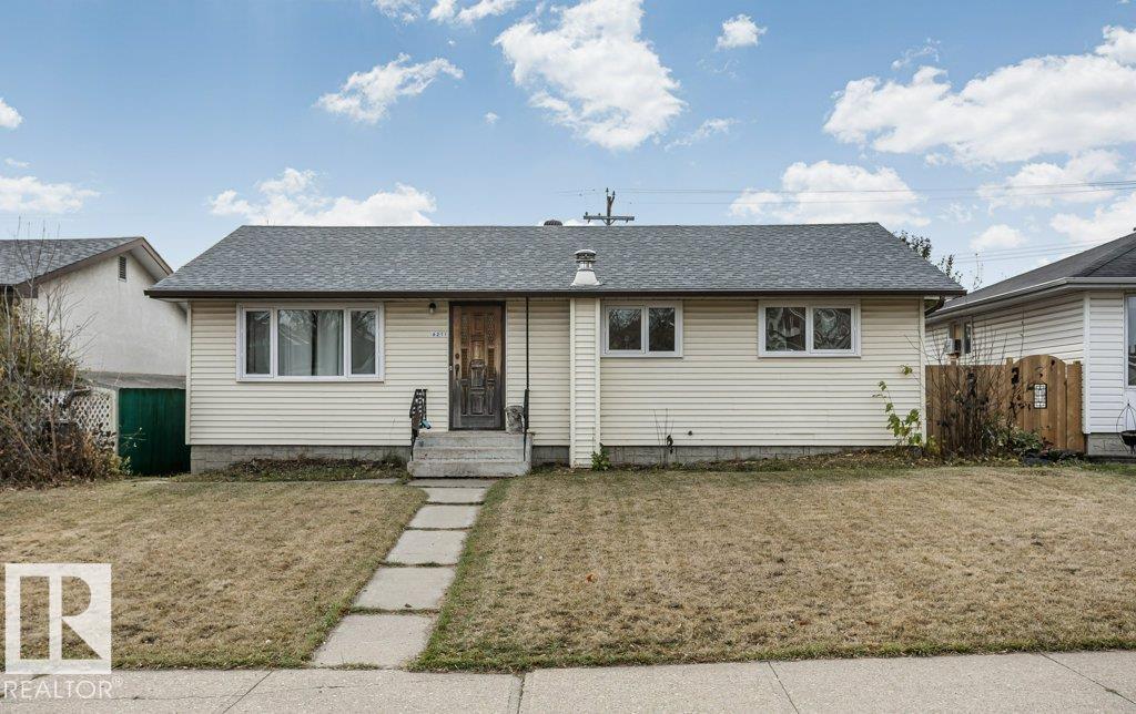 6211 134 Avenue NW, Belvedere, Edmonton photo number 2