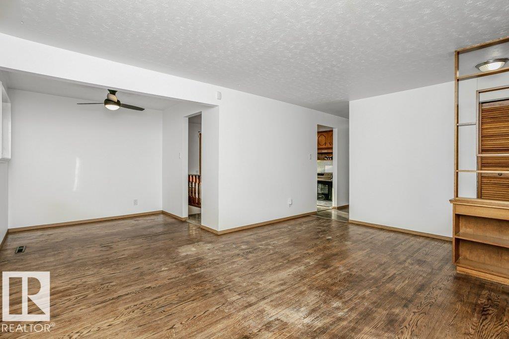 Photo 8 at 6211 134 Avenue NW, Belvedere, Edmonton