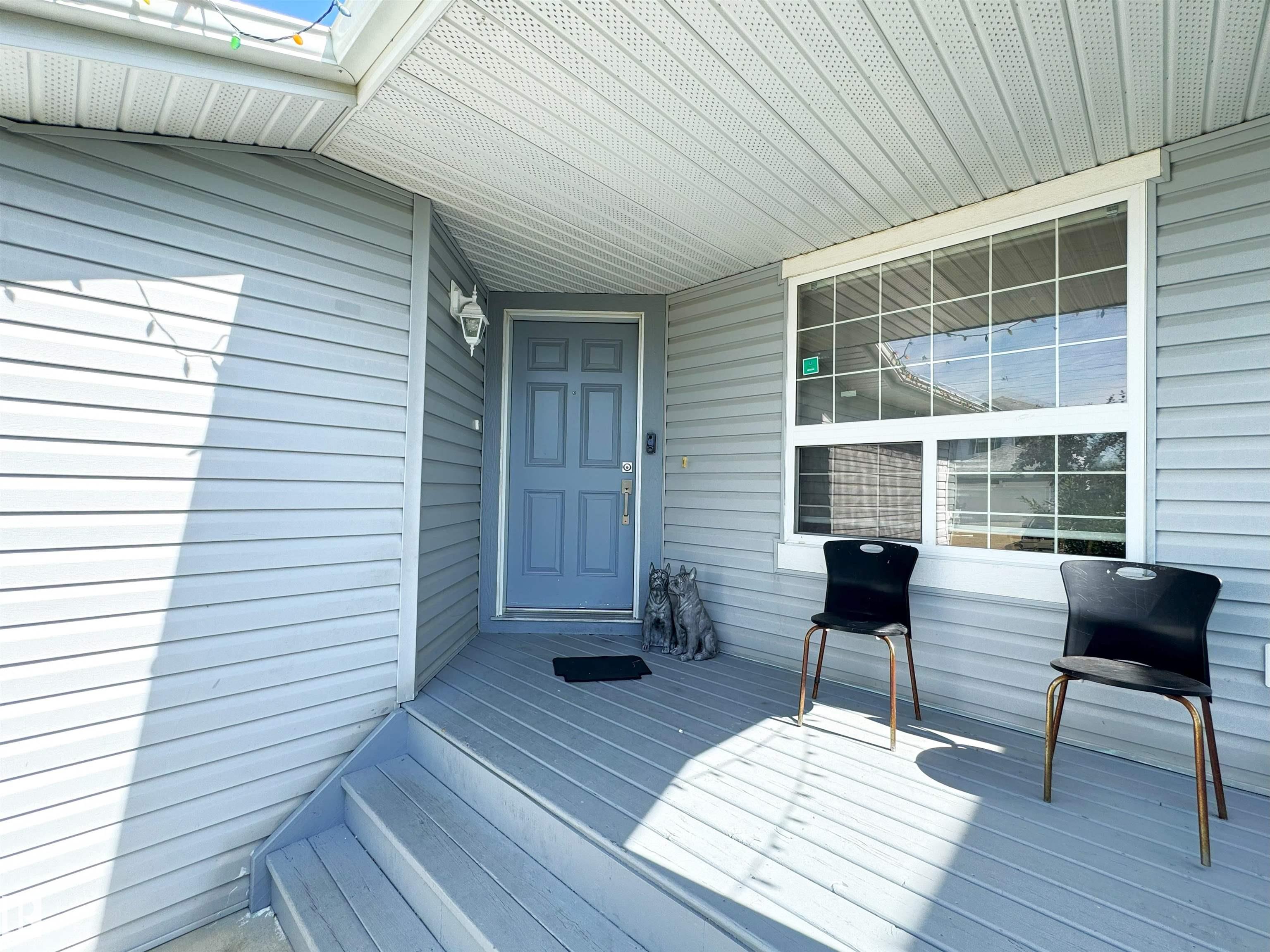 Photo 5 at 3415 25 Street NW, Wild Rose, Edmonton