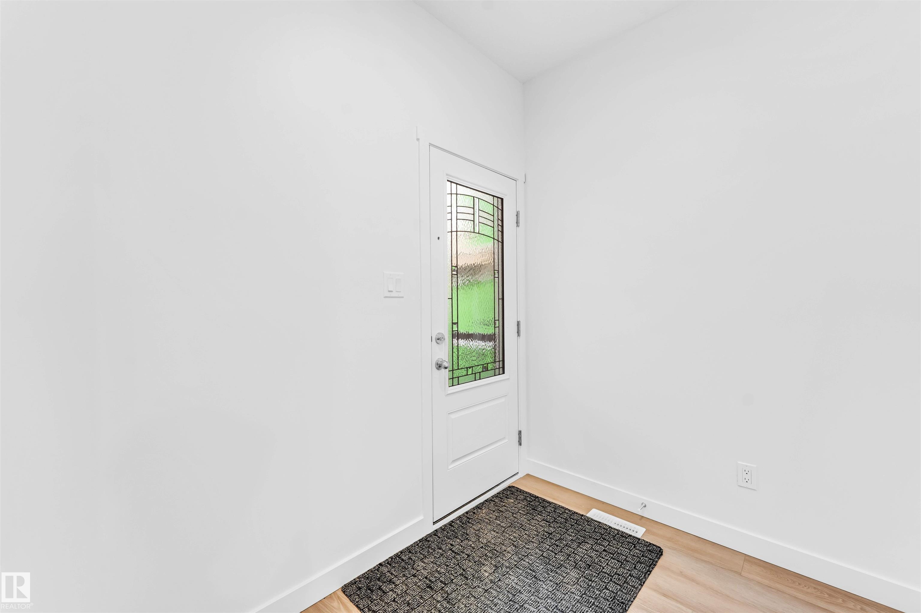 Photo 3 at 1216 13 Avenue NW, Aster, Edmonton