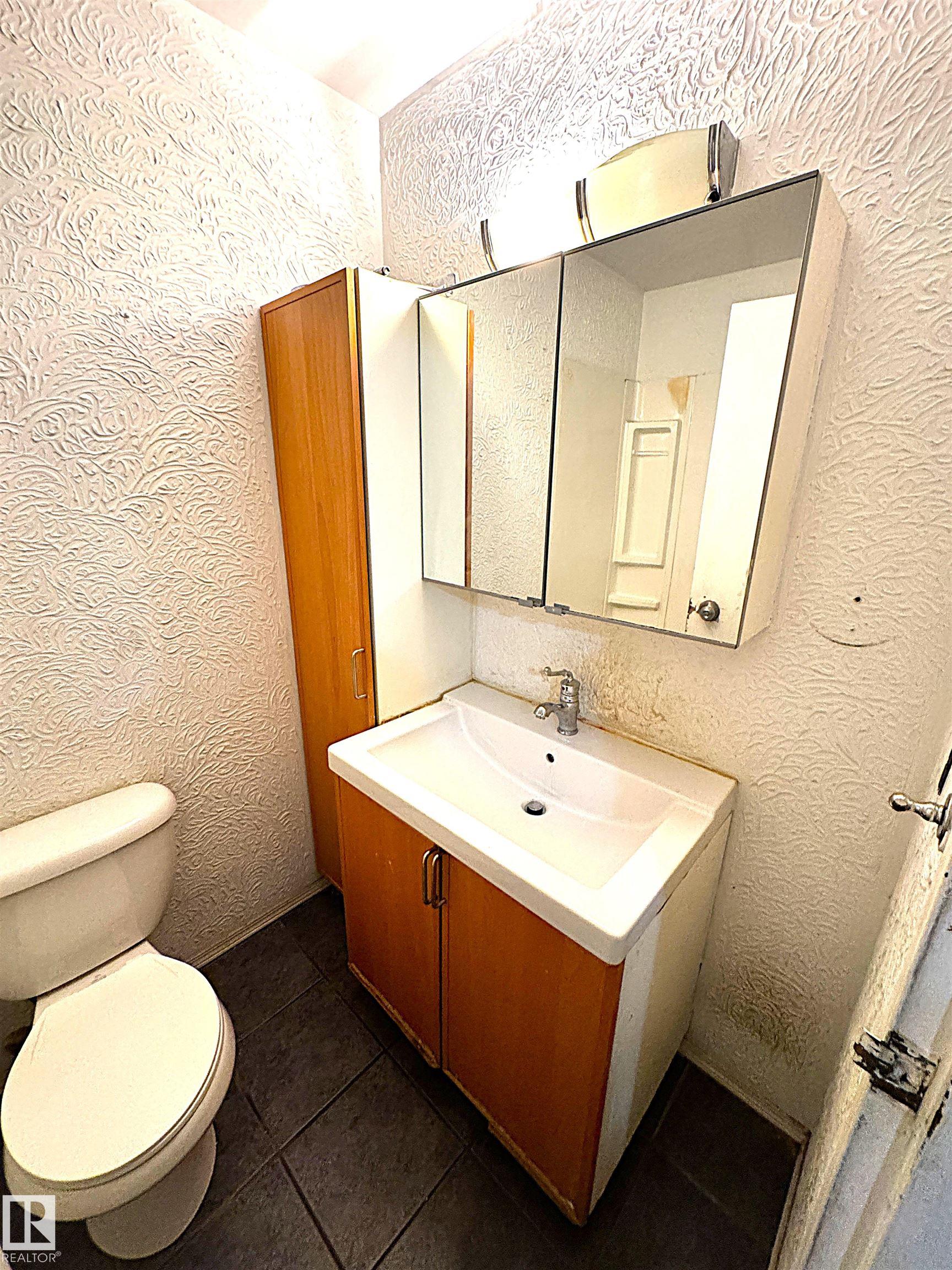 Photo 14 at 301 - 10035 164 Street NW, Glenwood, Edmonton