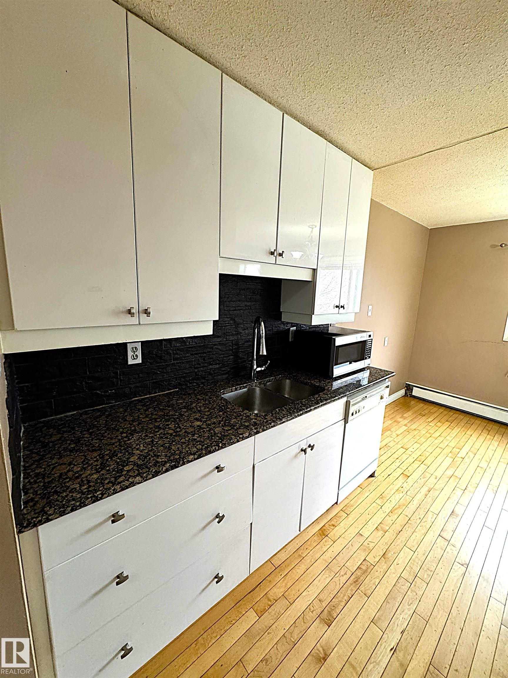 Photo 9 at 301 - 10035 164 Street NW, Glenwood, Edmonton