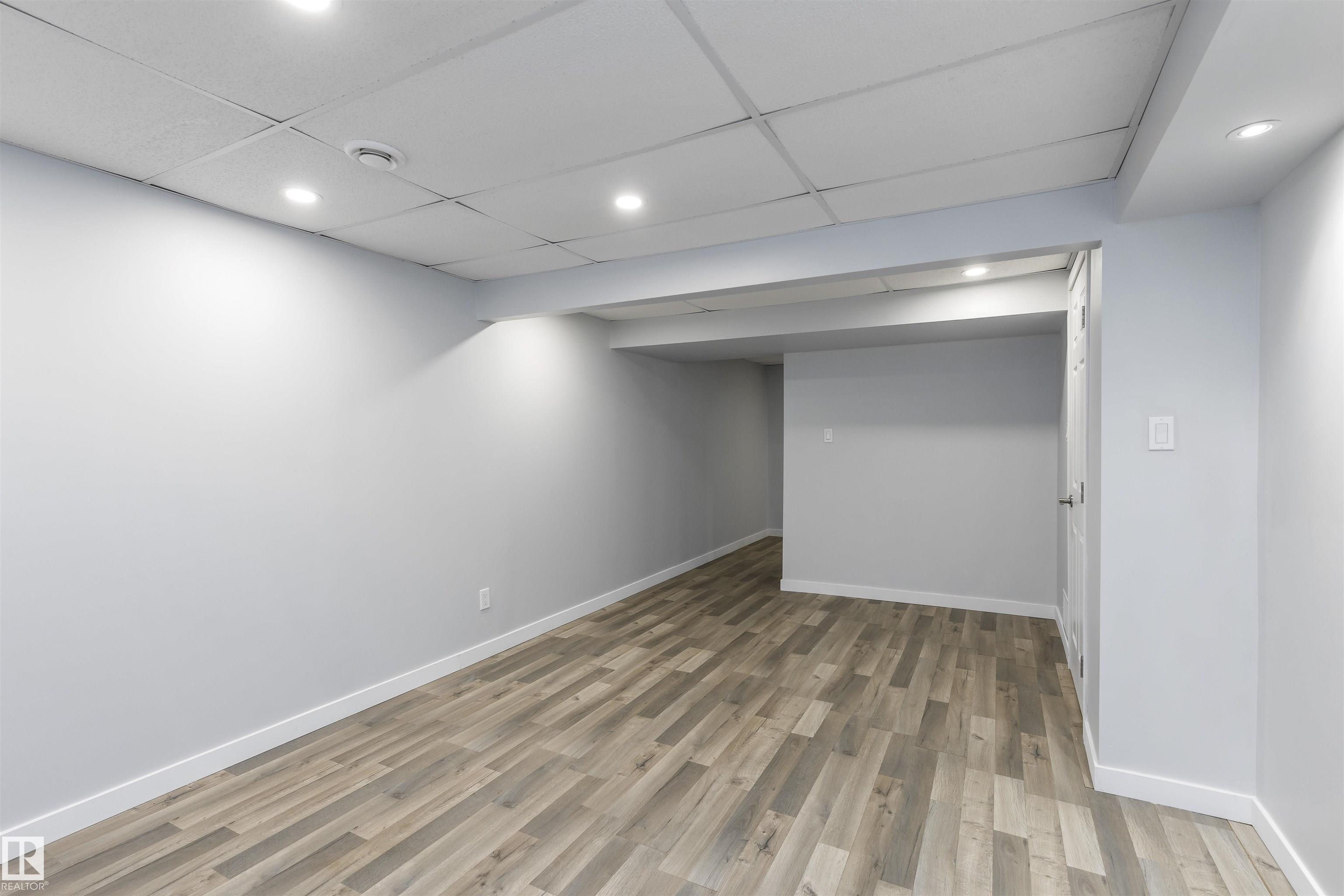 Photo 22 at 17129 109 Street NW, Baturyn, Edmonton