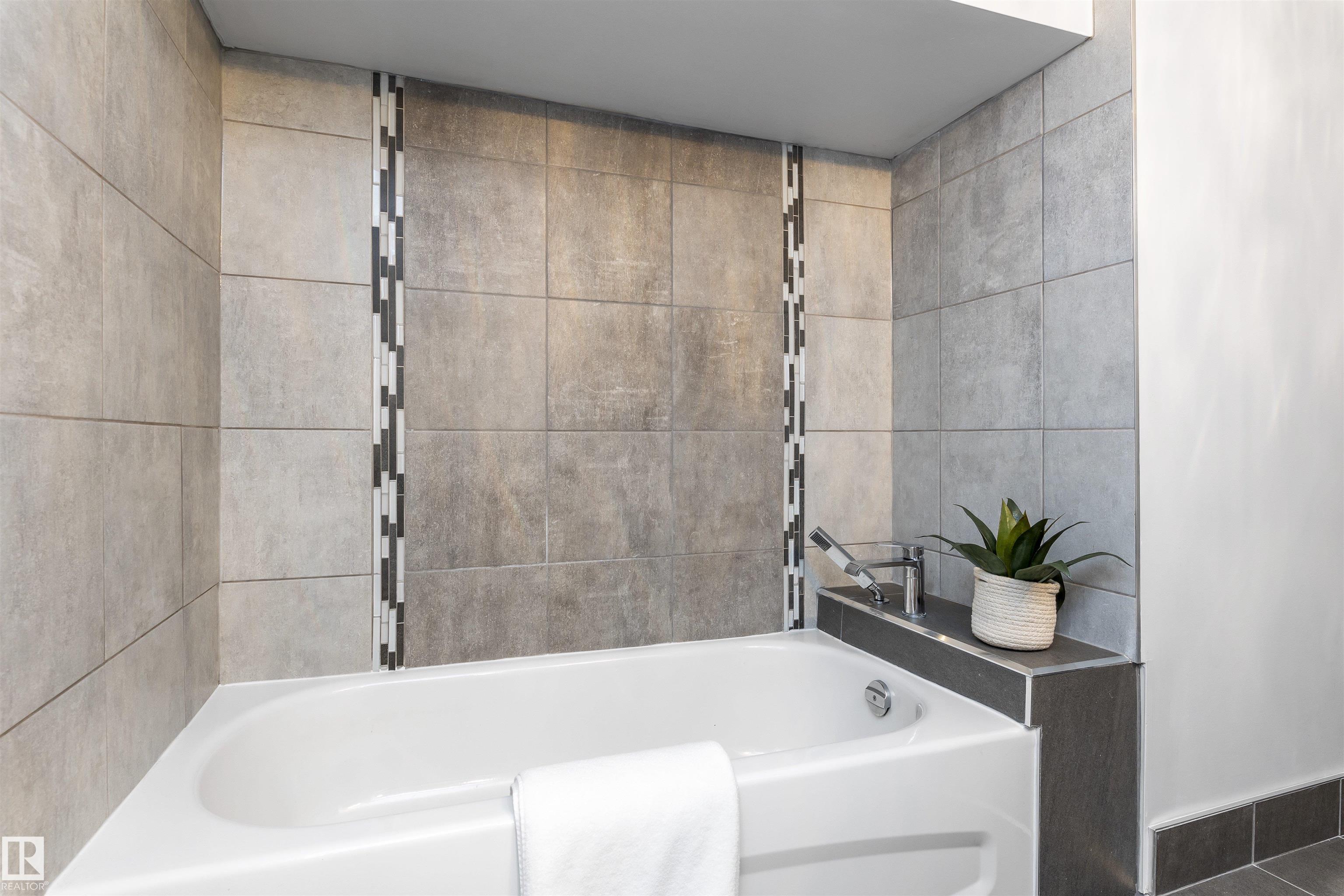 Photo 25 at 17129 109 Street NW, Baturyn, Edmonton