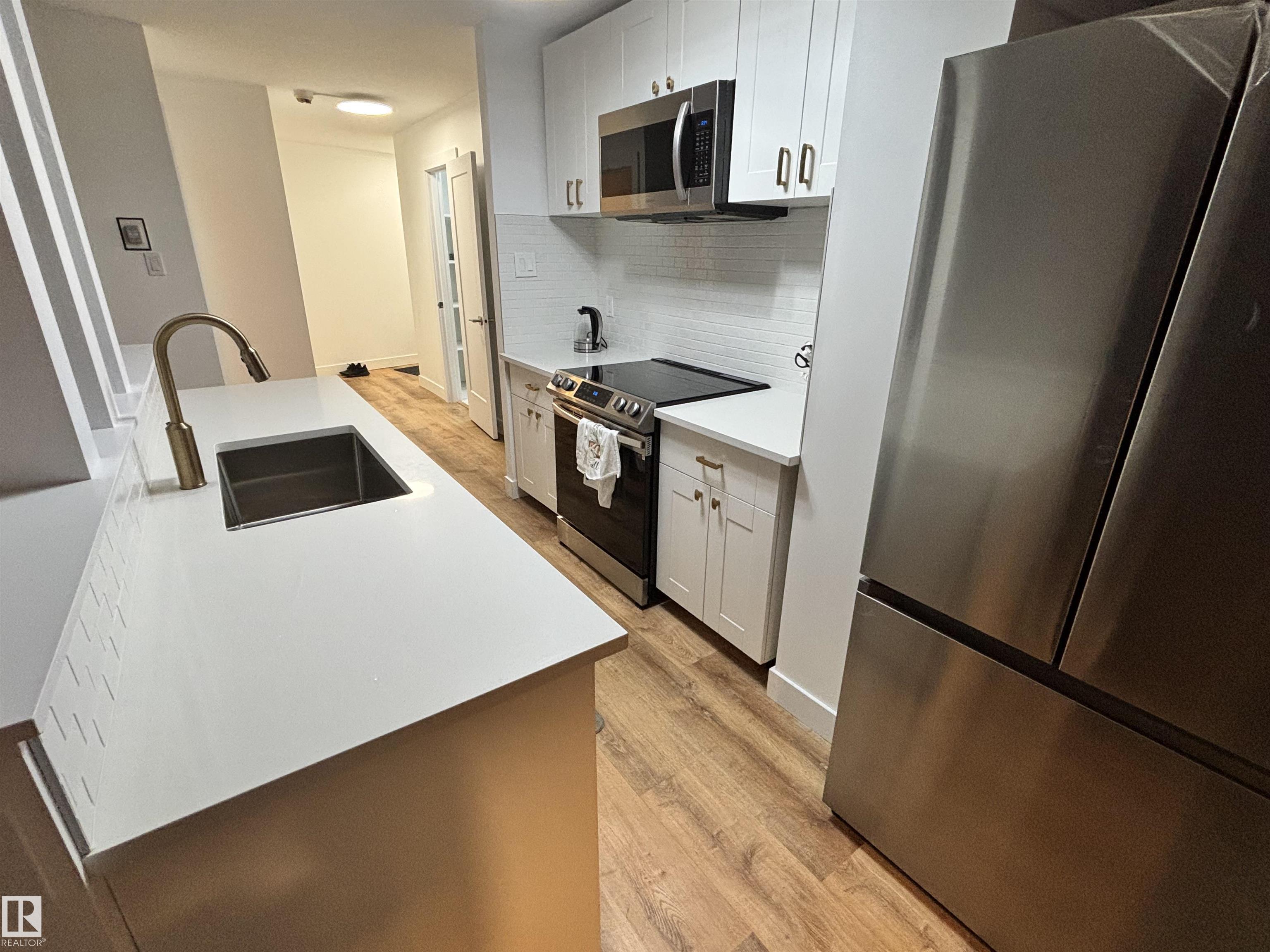 811 - 10883 Saskatchewan Drive NW, Garneau, Edmonton photo number 2