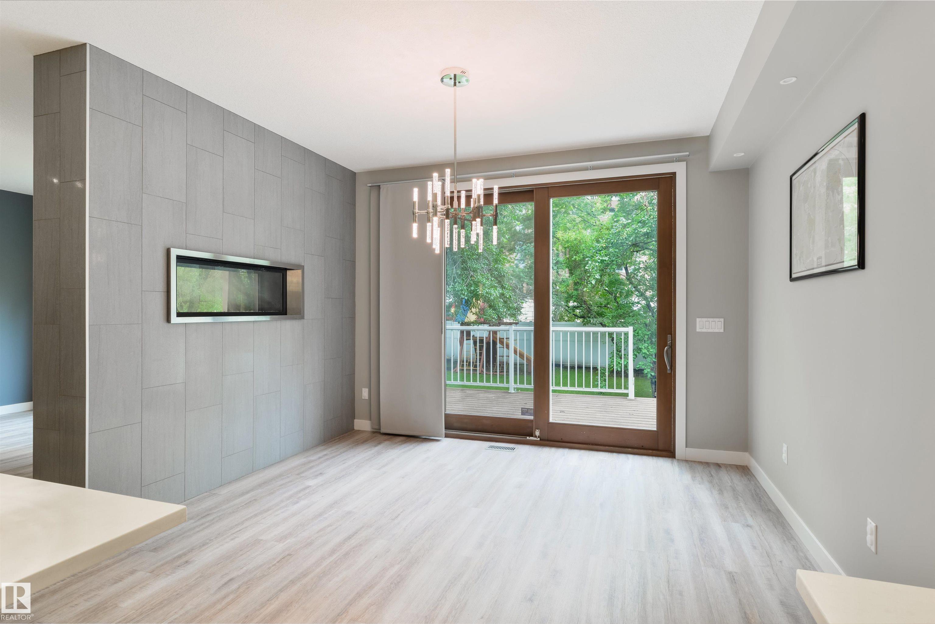 Photo 12 at 5410 110 Street NW, Pleasantview, Edmonton