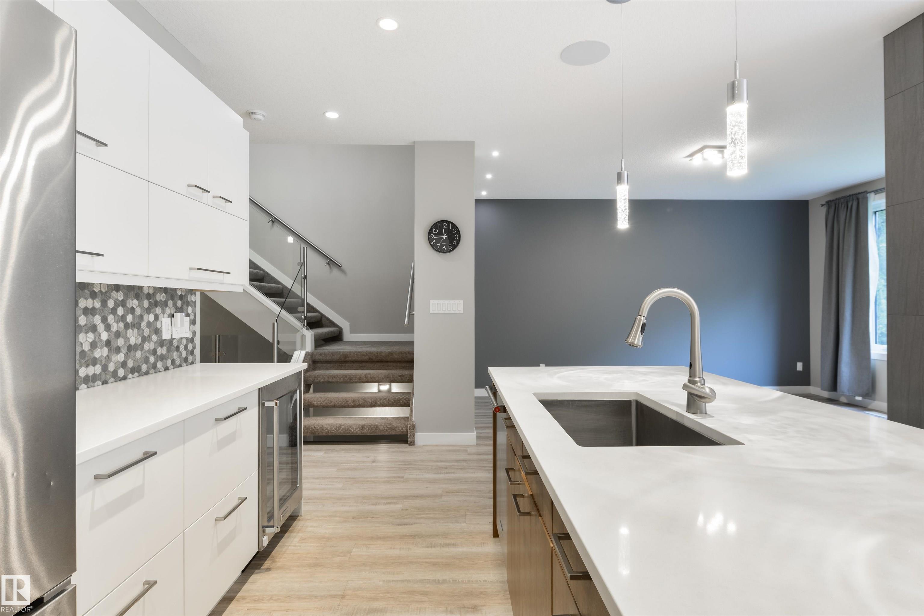 Photo 14 at 5410 110 Street NW, Pleasantview, Edmonton