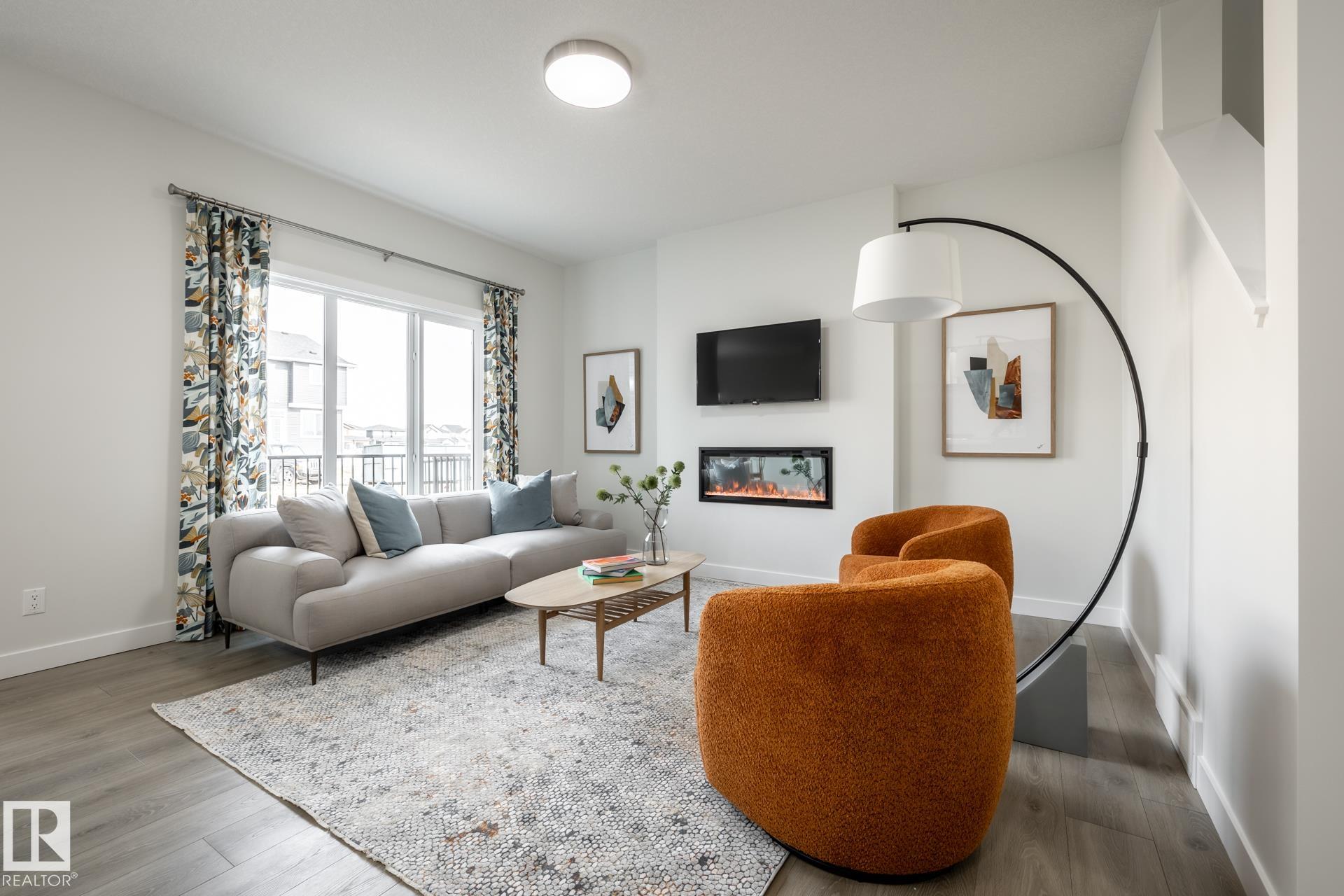 Photo 10 at 9 Gable Common, Greenbury, Spruce Grove