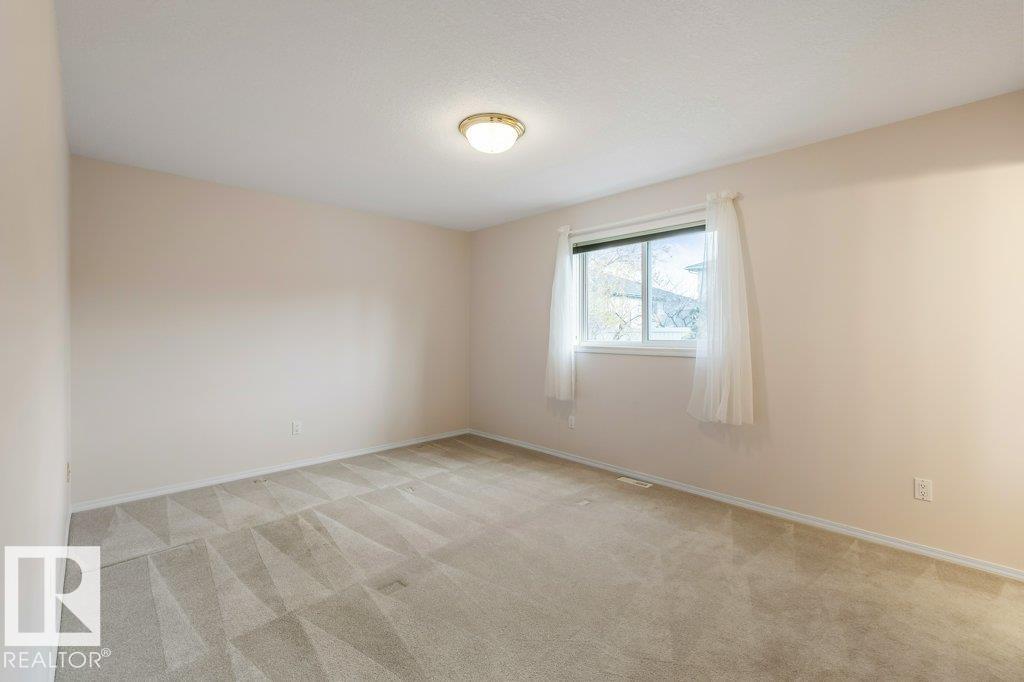 Photo 22 at 949 Jordan Crescent NW, Jackson Heights, Edmonton