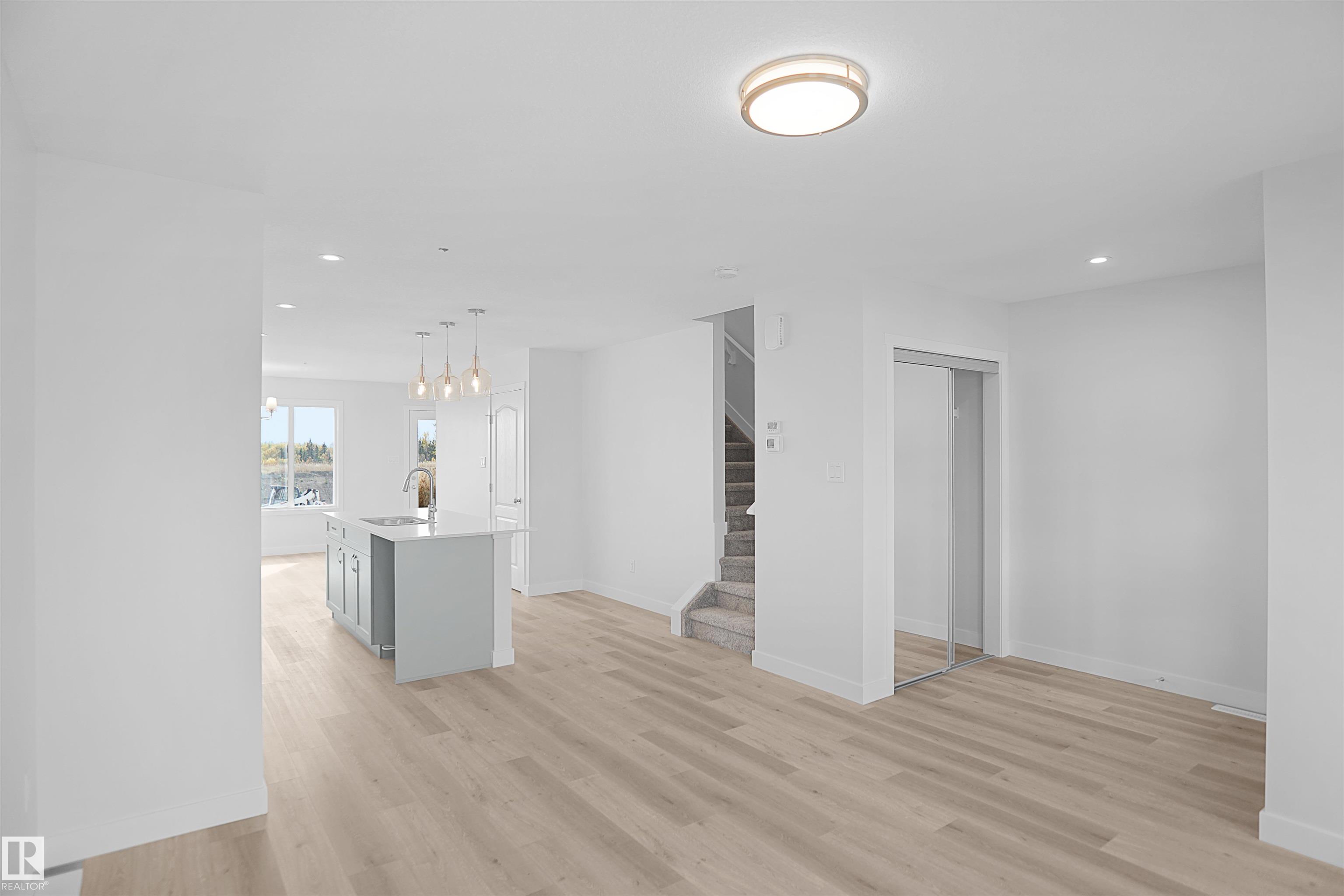 Photo 4 at 18164 74 Street NW, Crystallina Nera East, Edmonton