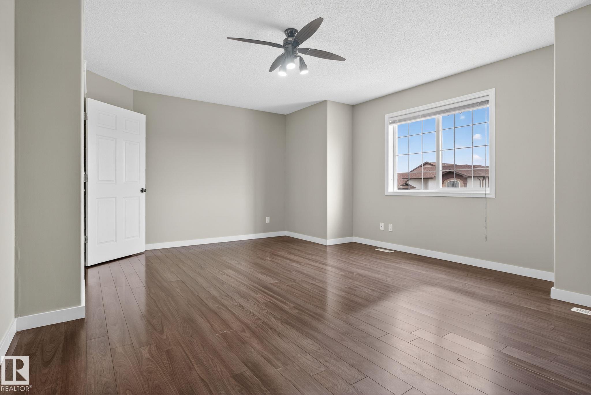 Photo 8 at 2931 26 Avenue NW, Silver Berry, Edmonton