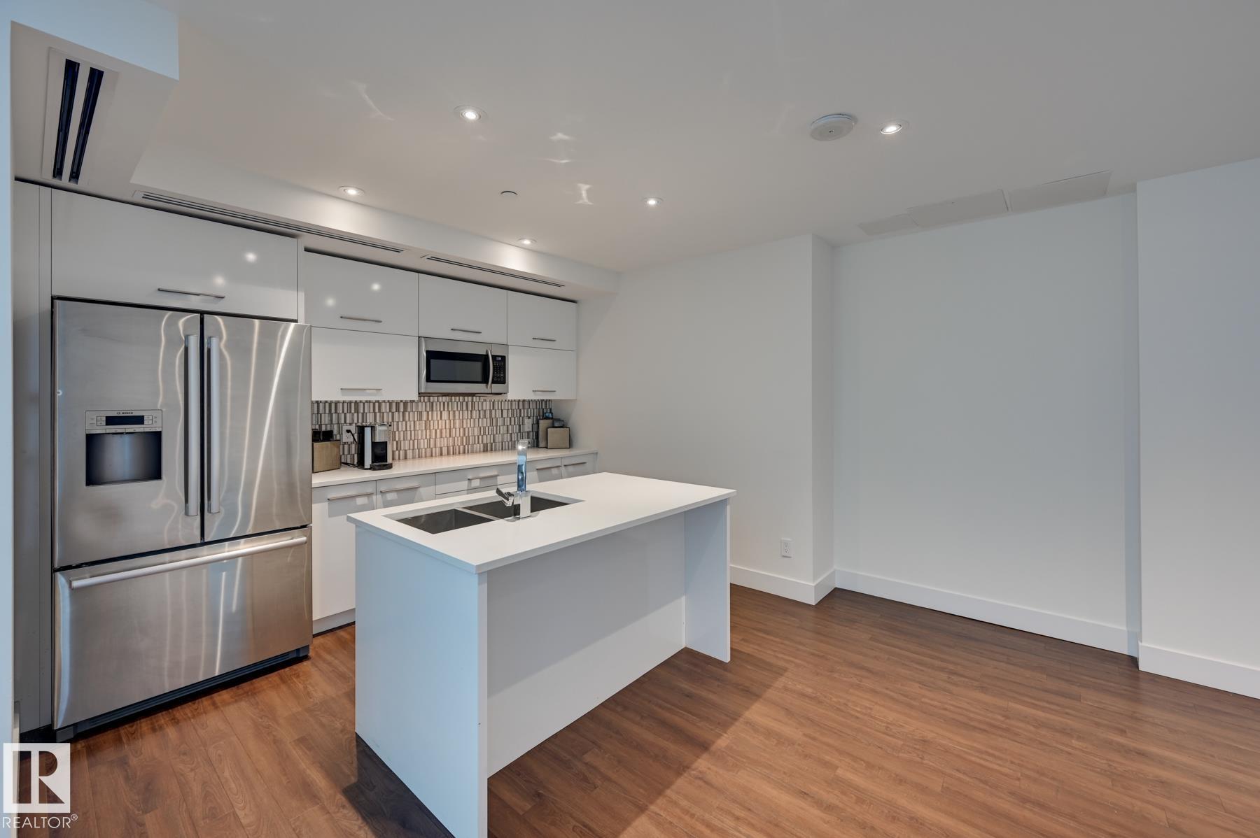 Photo 42 at 601 - 11969 Jasper Avenue NW, Wîhkwêntôwin, Edmonton