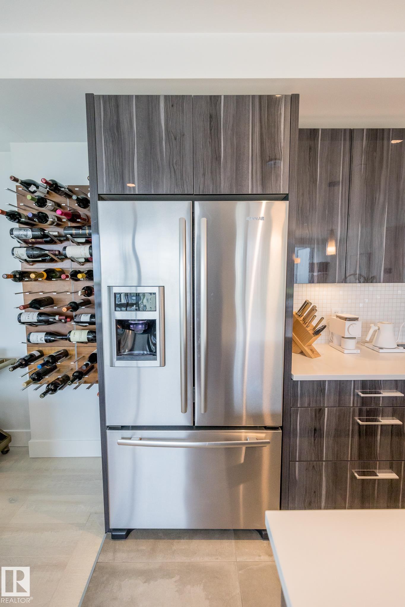 Photo 6 at 601 - 11969 Jasper Avenue NW, Wîhkwêntôwin, Edmonton