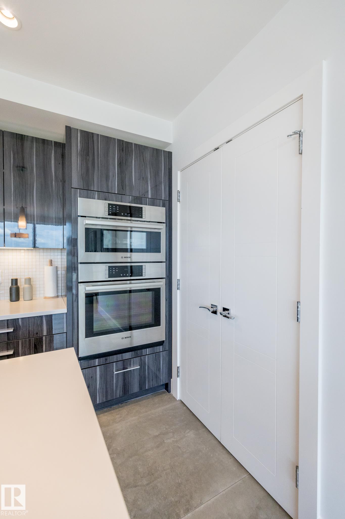 Photo 8 at 601 - 11969 Jasper Avenue NW, Wîhkwêntôwin, Edmonton