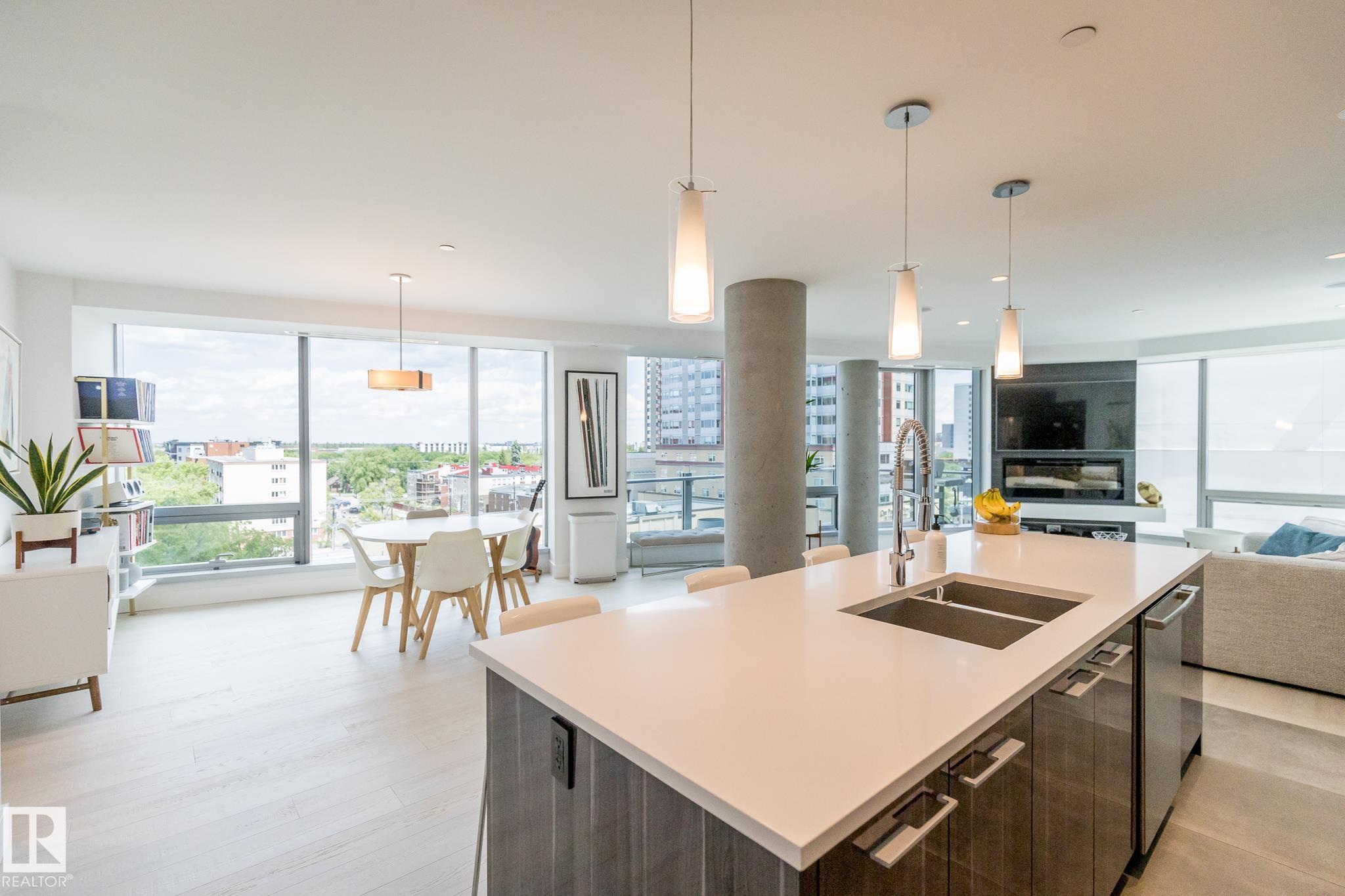 Photo 9 at 601 - 11969 Jasper Avenue NW, Wîhkwêntôwin, Edmonton