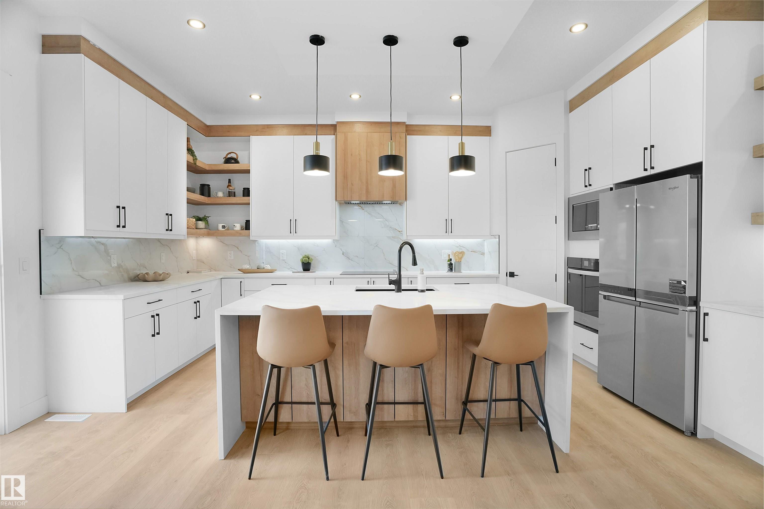 Photo 18 at 1160 Gyrfalcon Crescent NW, Hawks Ridge, Edmonton