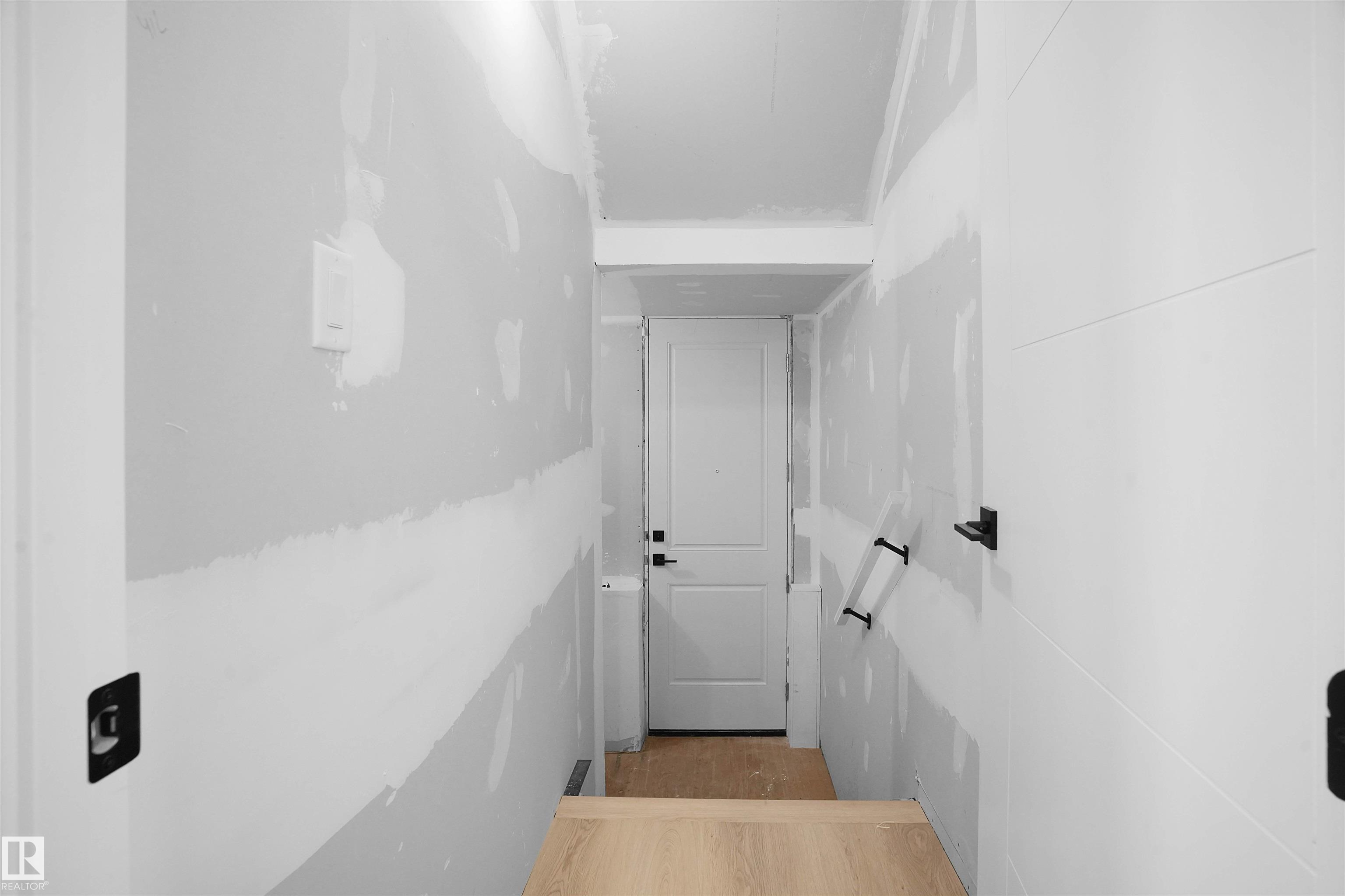 Photo 56 at 1160 Gyrfalcon Crescent NW, Hawks Ridge, Edmonton