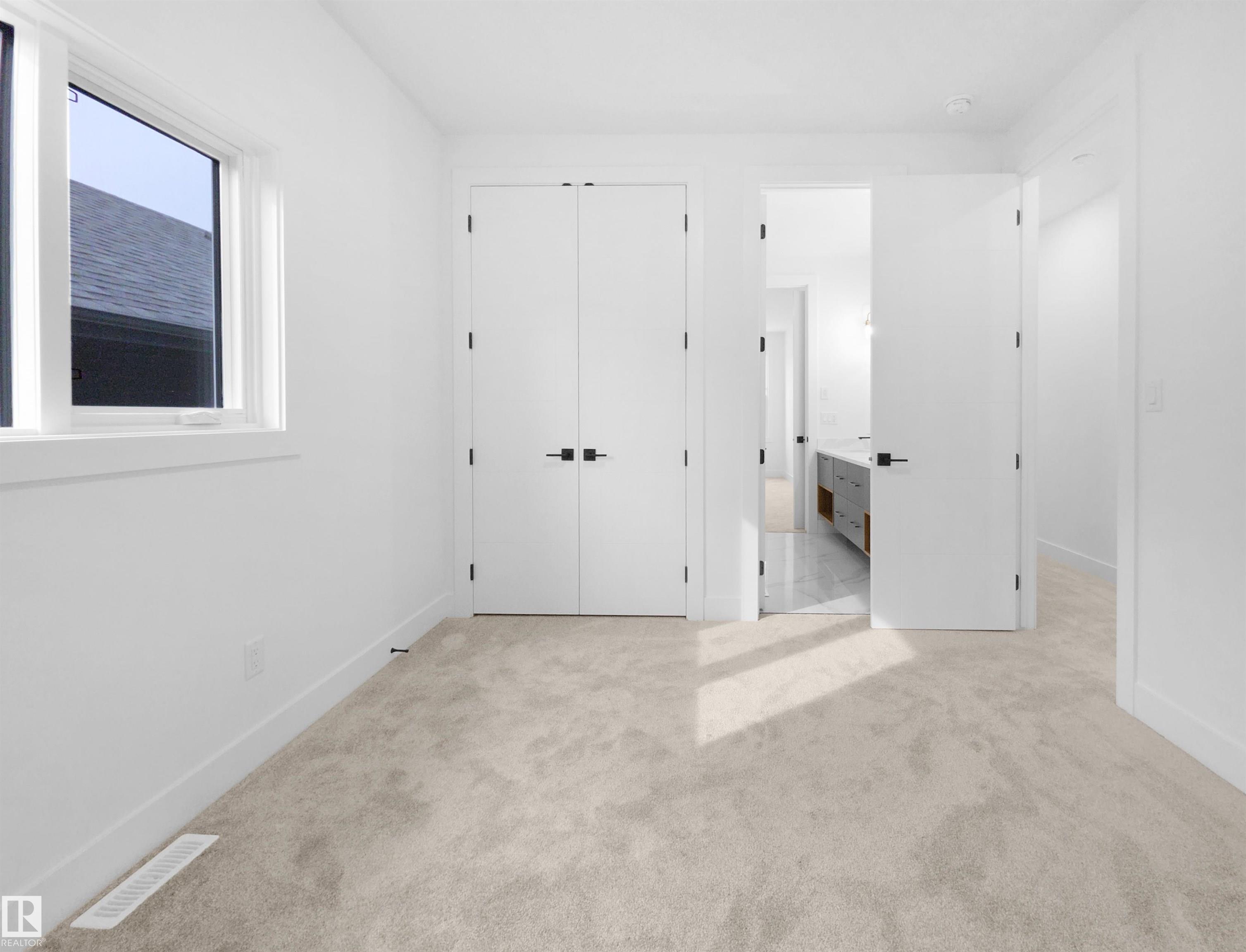 Photo 33 at 1113 Gyrfalcon Crescent NW, Hawks Ridge, Edmonton