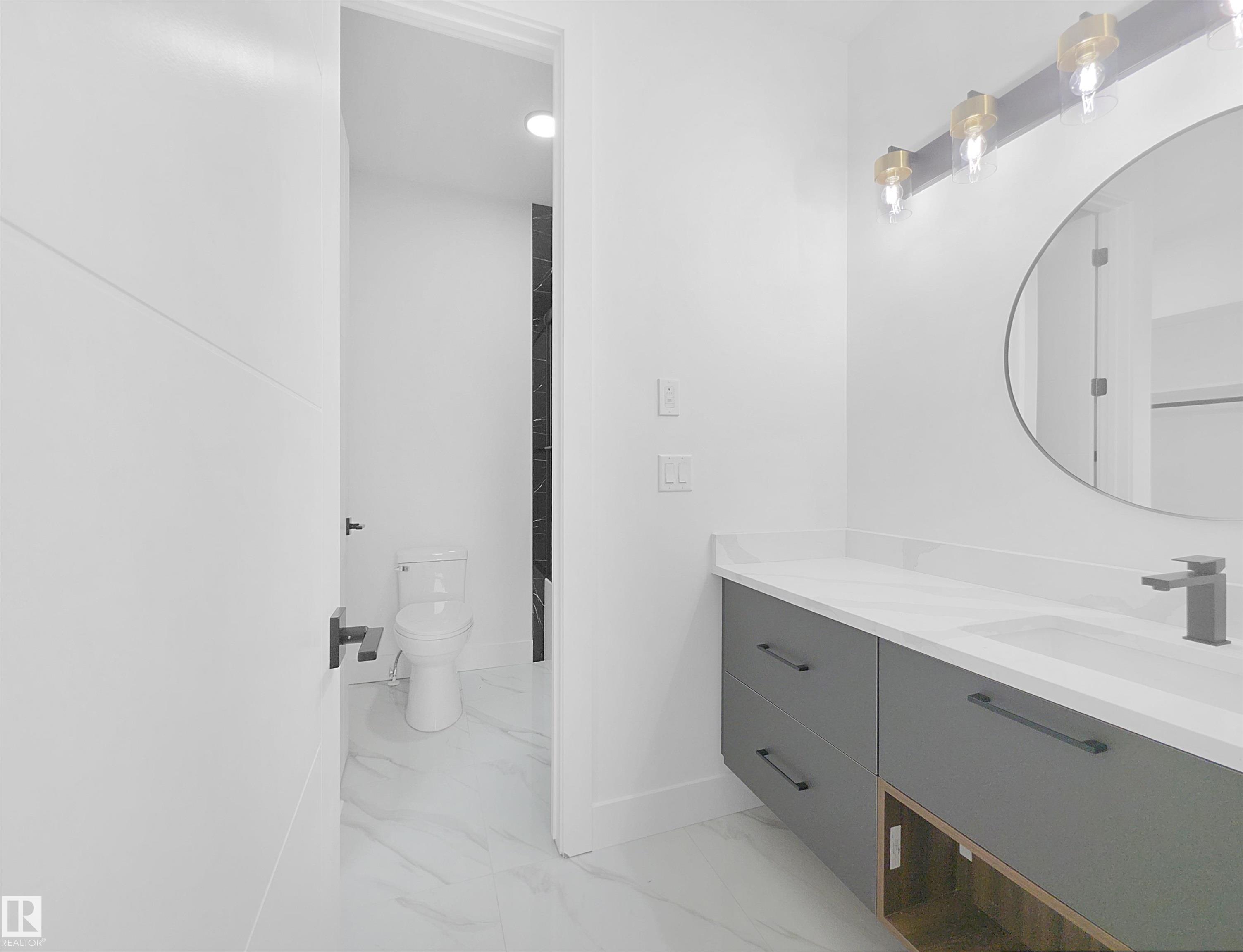 Photo 40 at 1113 Gyrfalcon Crescent NW, Hawks Ridge, Edmonton