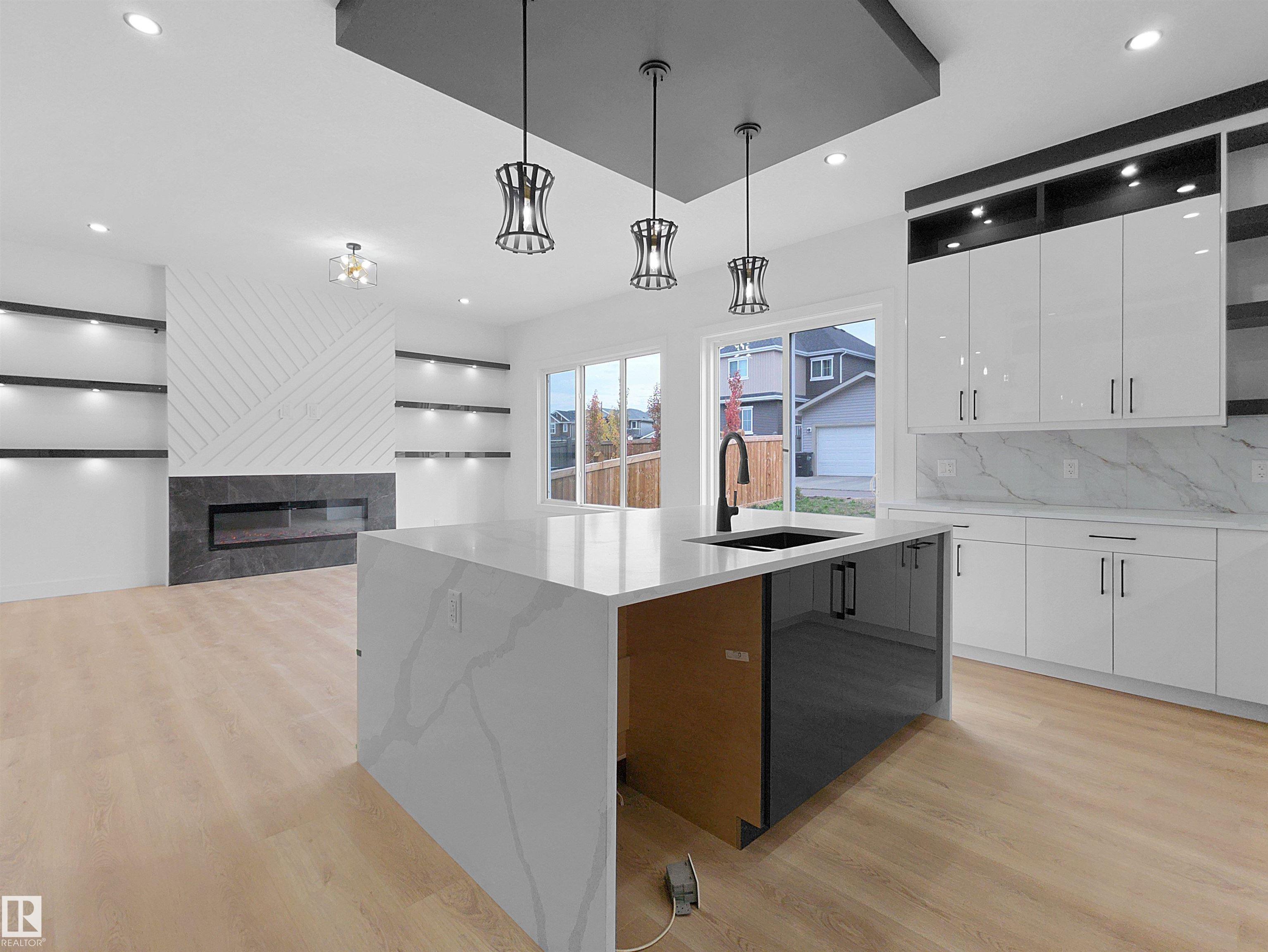 Photo 23 at 1107 Gyrfalcon Crescent NW, Hawks Ridge, Edmonton