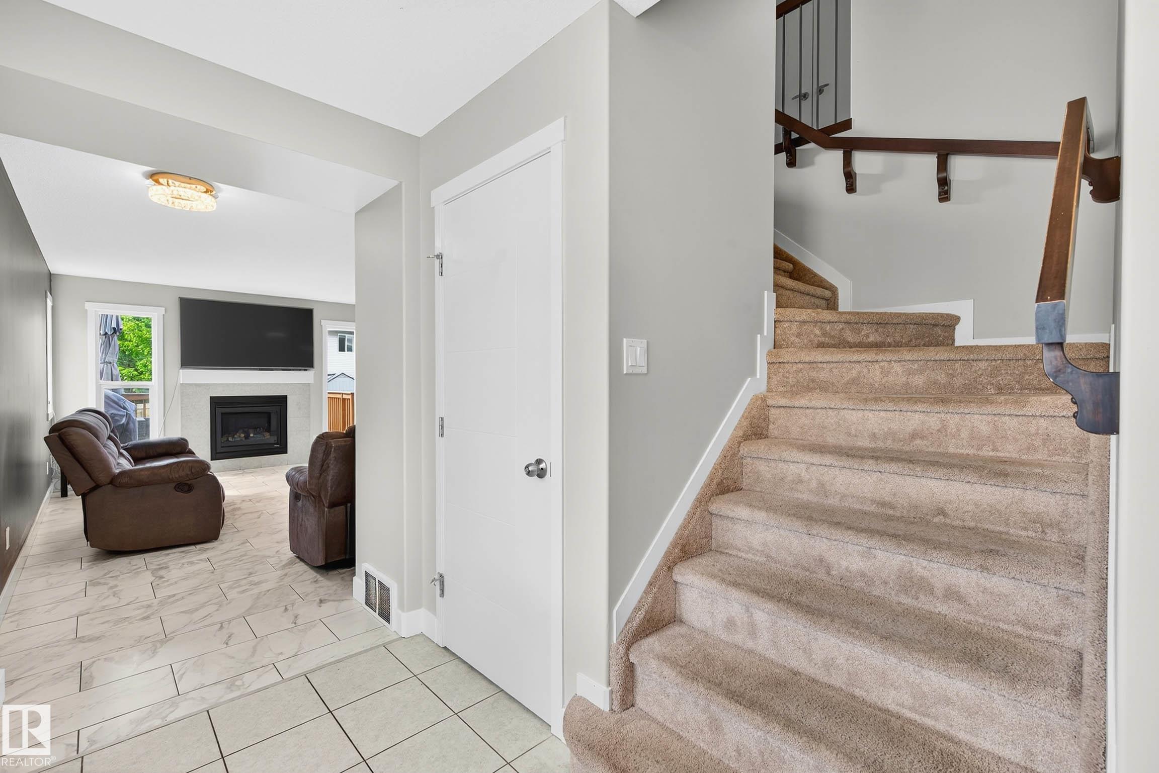 Picture for 4404 6 ST NE NW