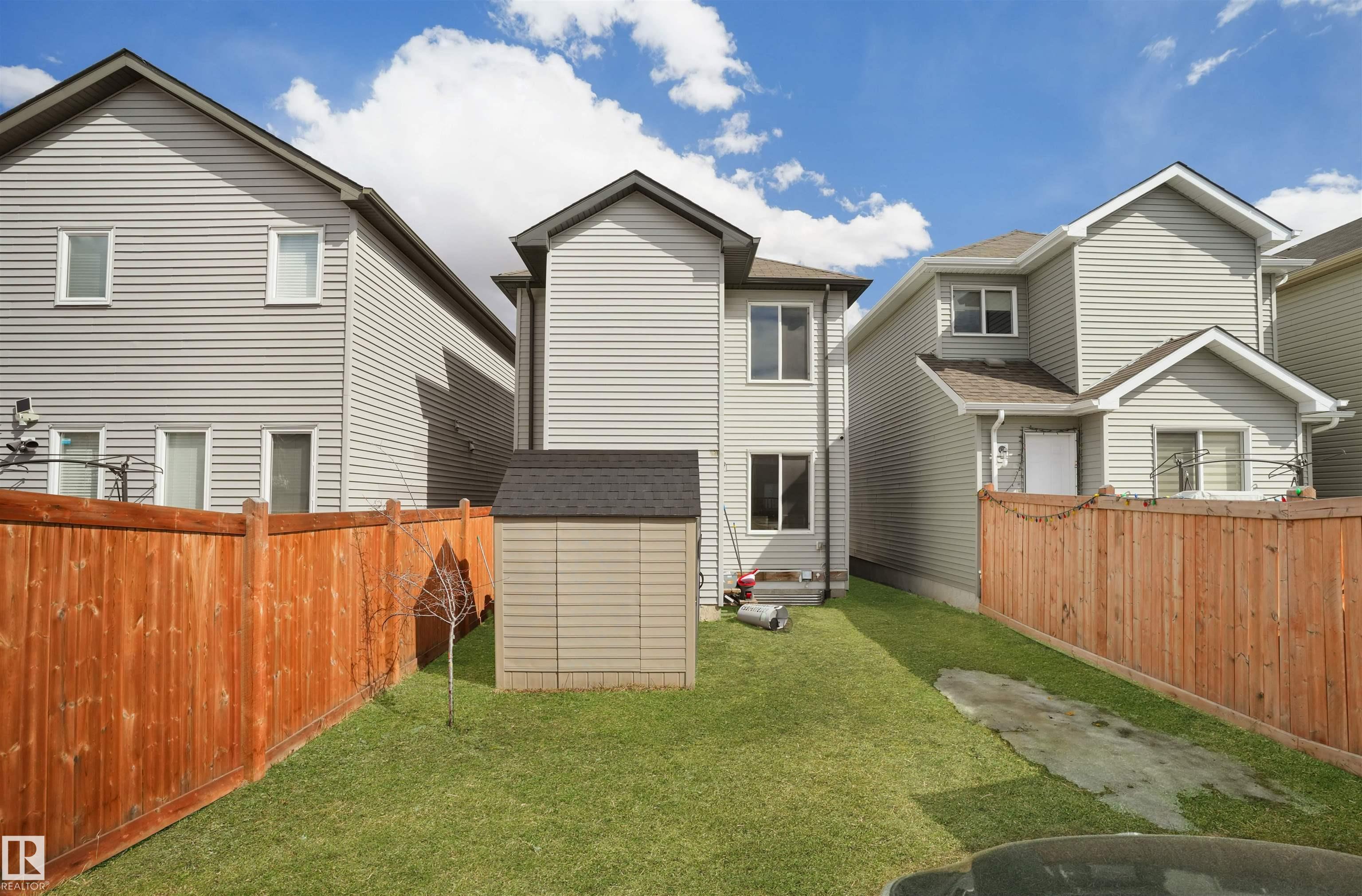 Photo 5 at 1442 33a Street NW, Laurel, Edmonton