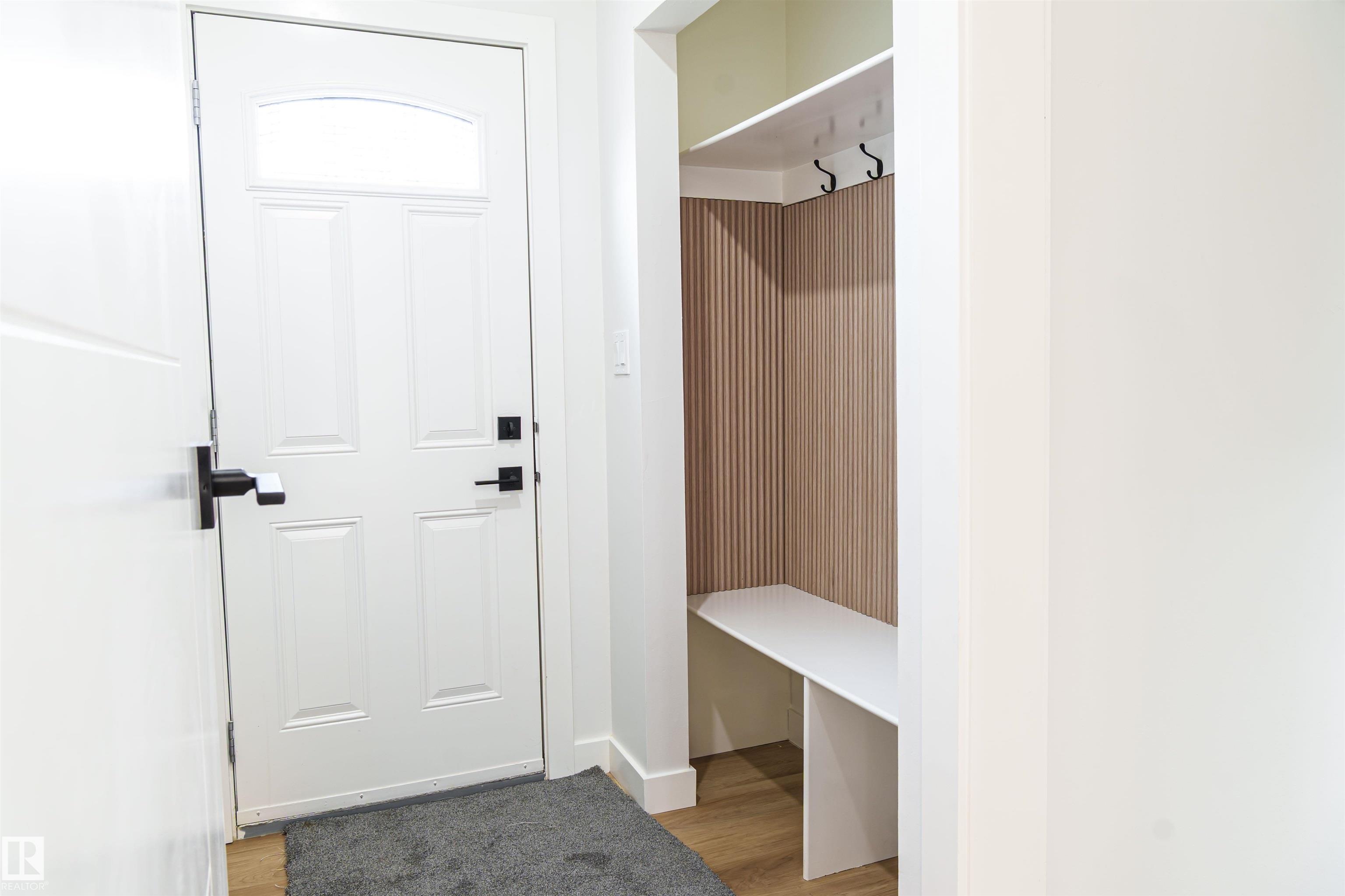 Photo 33 at 3710 41 Avenue NW, Kiniski Gardens, Edmonton