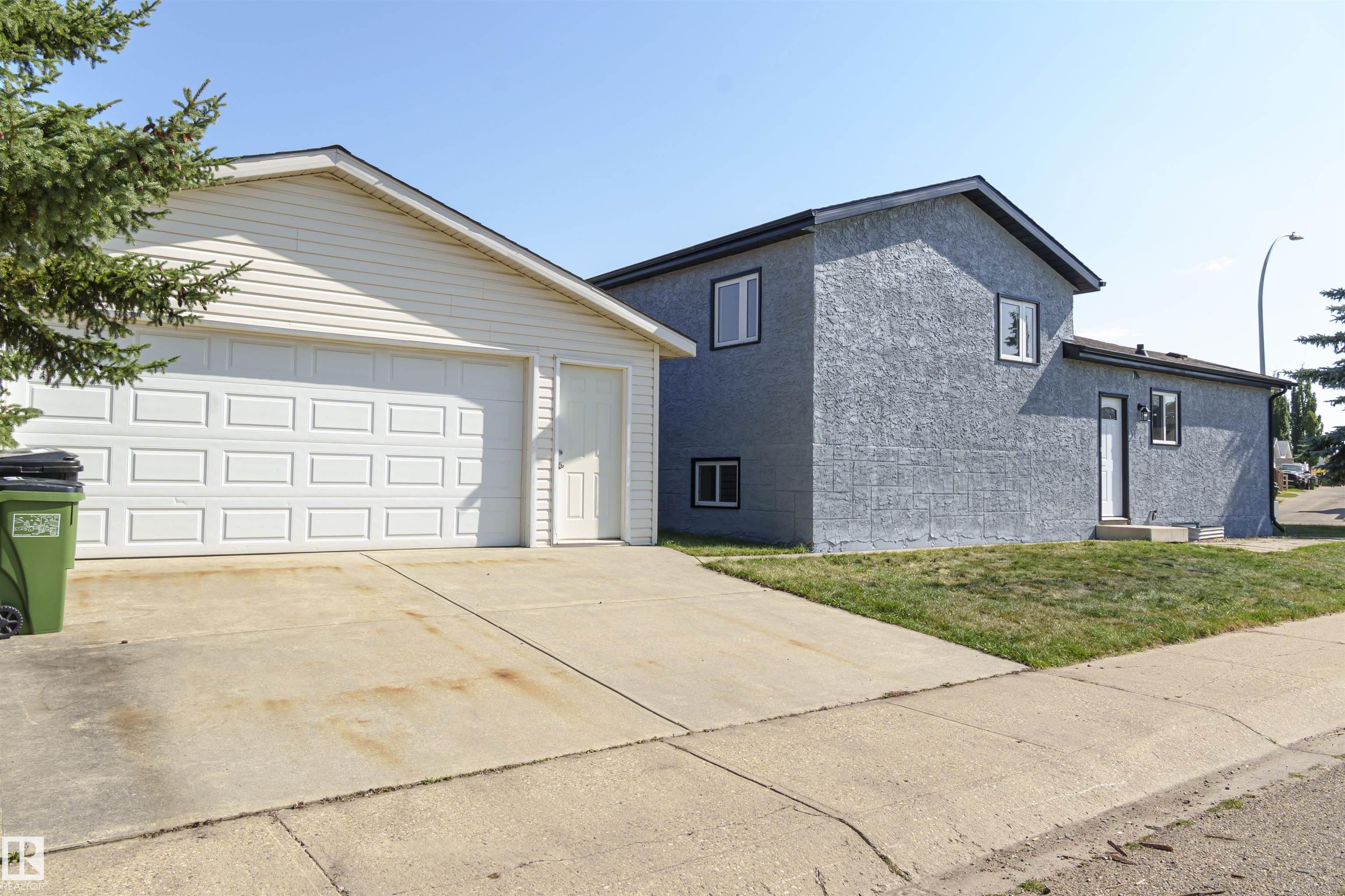 Photo 38 at 3710 41 Avenue NW, Kiniski Gardens, Edmonton