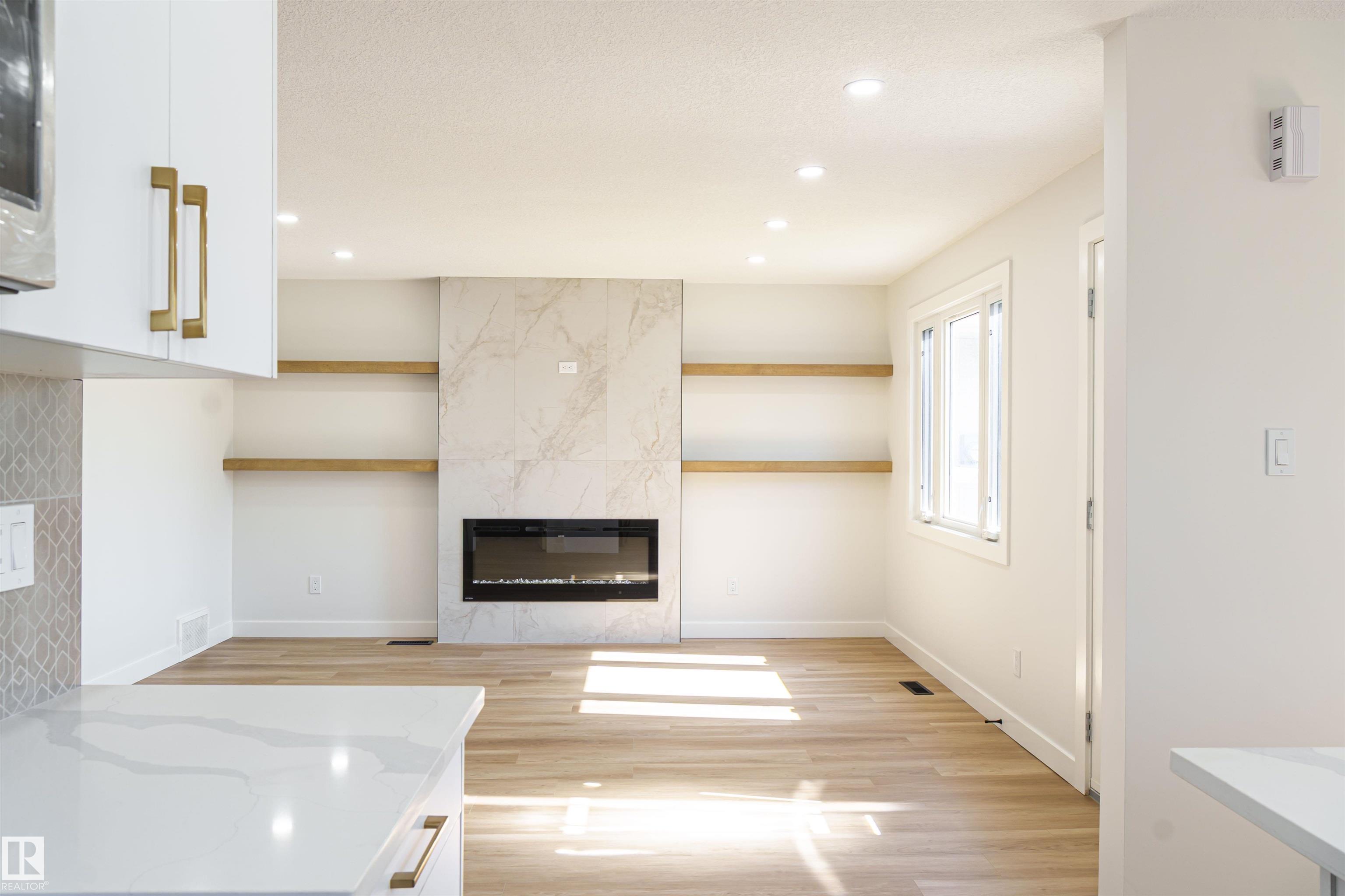 Photo 9 at 3710 41 Avenue NW, Kiniski Gardens, Edmonton