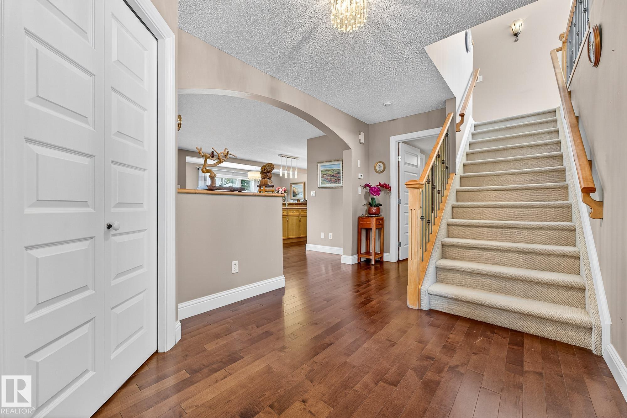 Photo 4 at 8429 Sloane Crescent NW, South Terwillegar, Edmonton