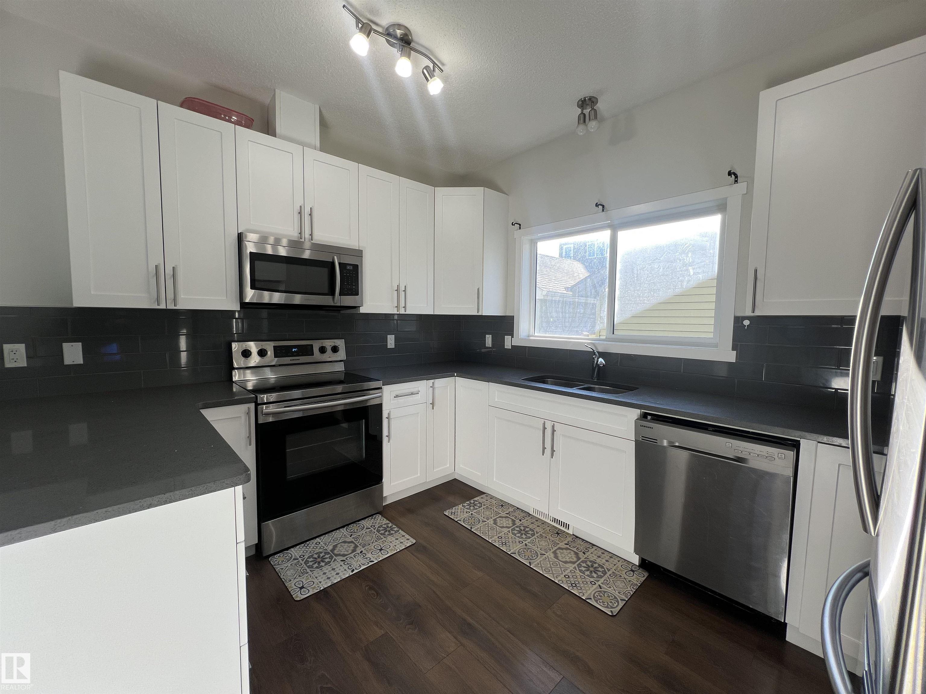 Photo 10 at 2604 Price Common SW, Paisley, Edmonton