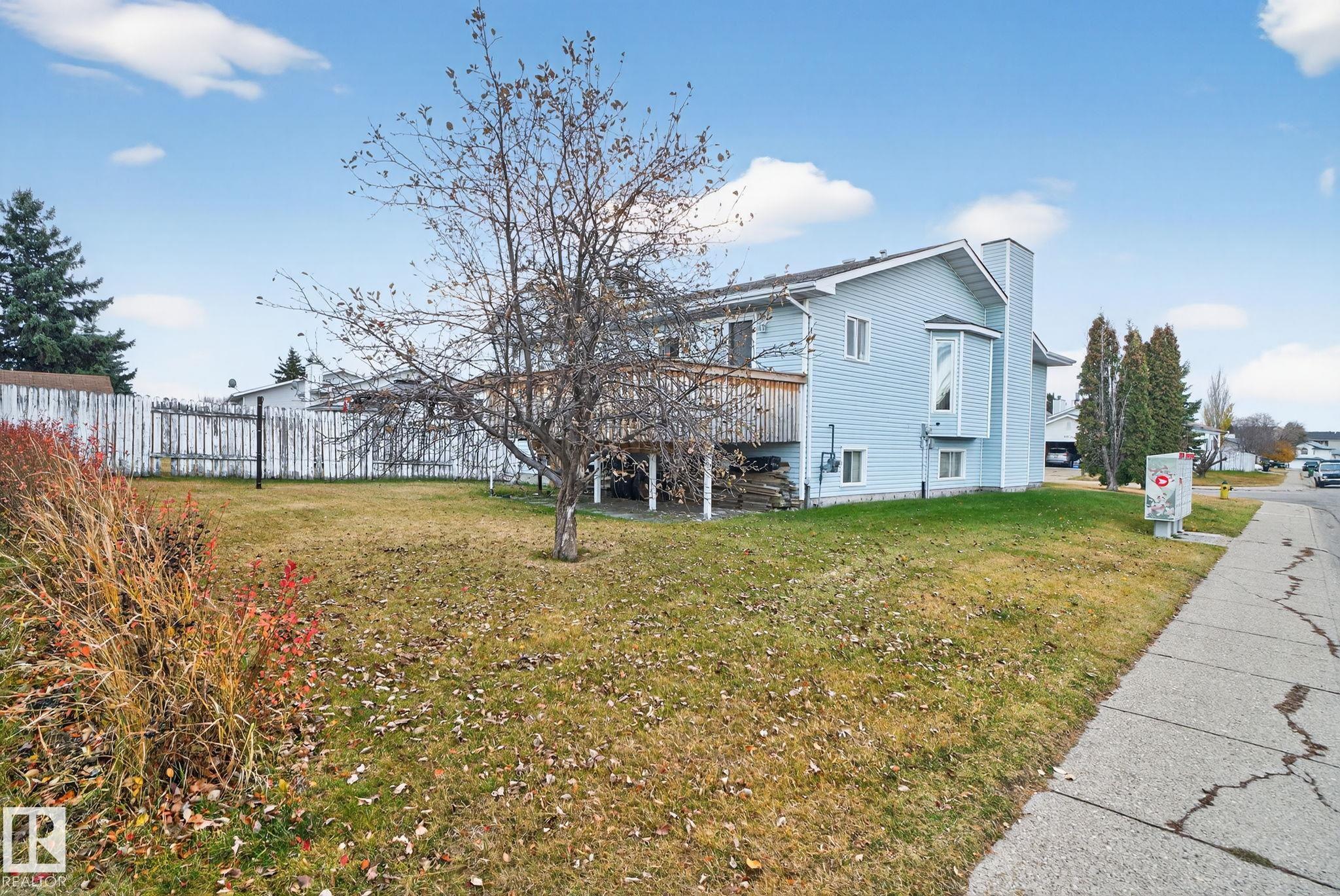 Photo 7 at 4133 28 Avenue NW, Bisset, Edmonton