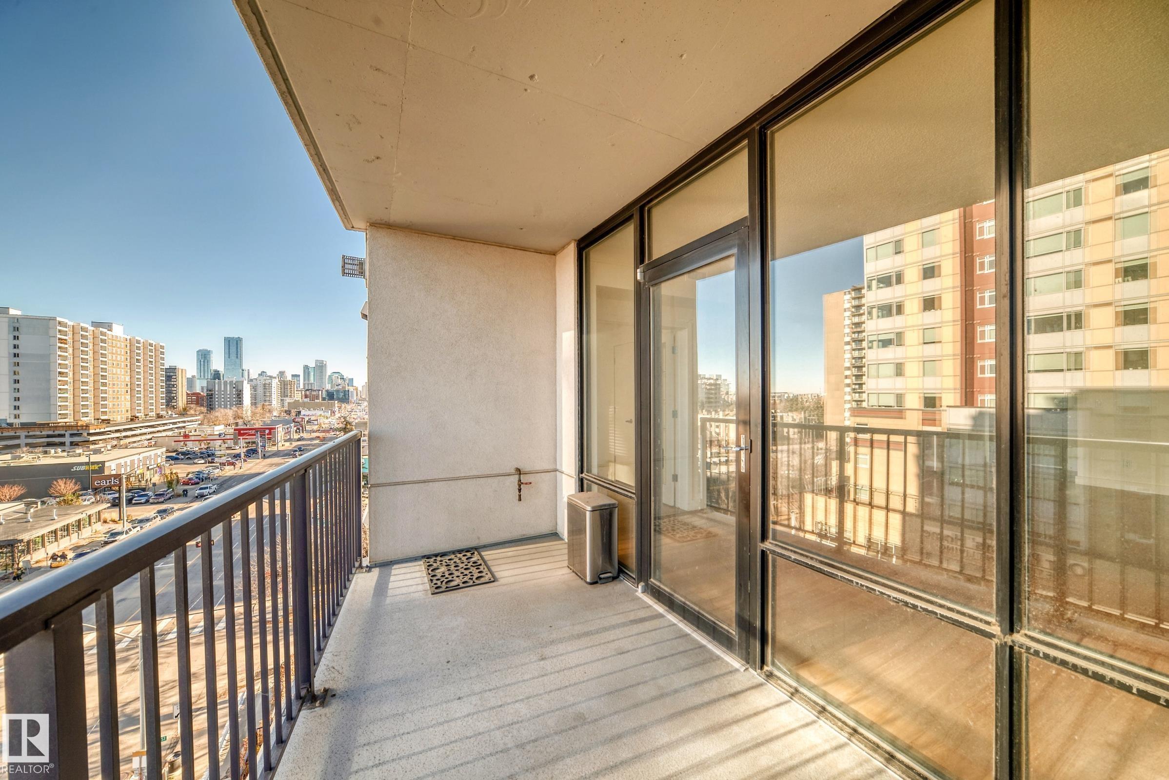 Photo 8 at 703 - 10028 119 Street NW, Wîhkwêntôwin, Edmonton