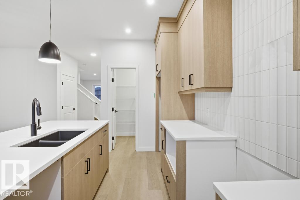 Picture for 264 PATERSON LI SW