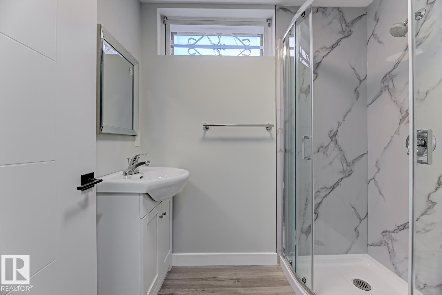 Photo 25 at 6208 137 Avenue NW, York, Edmonton